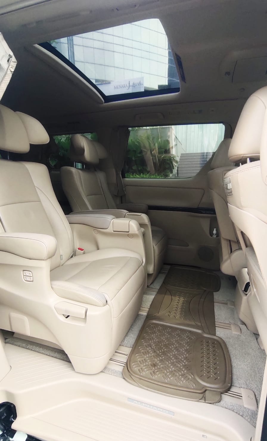 2011 Toyota Alphard 2011 Toyota Alphard