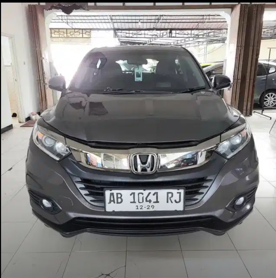 Second Hand 2019 Honda HRV  1.5L E CVT Second Hand 2019 Honda HRV  1.5L E CVT