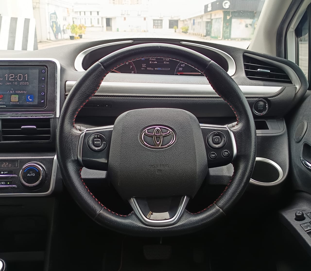 2017 Toyota Sienta 2017 Toyota Sienta