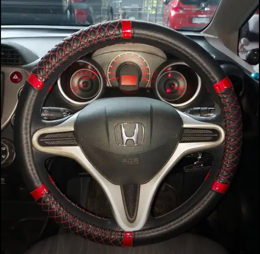 2013 Honda Jazz  1.5 GE8 MT 2013 Honda Jazz  1.5 GE8 MT