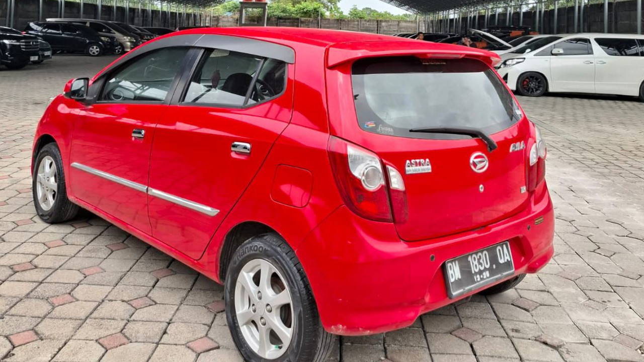 2015 Daihatsu Ayla 1.0L X AT 2015 Daihatsu Ayla 1.0L X AT
