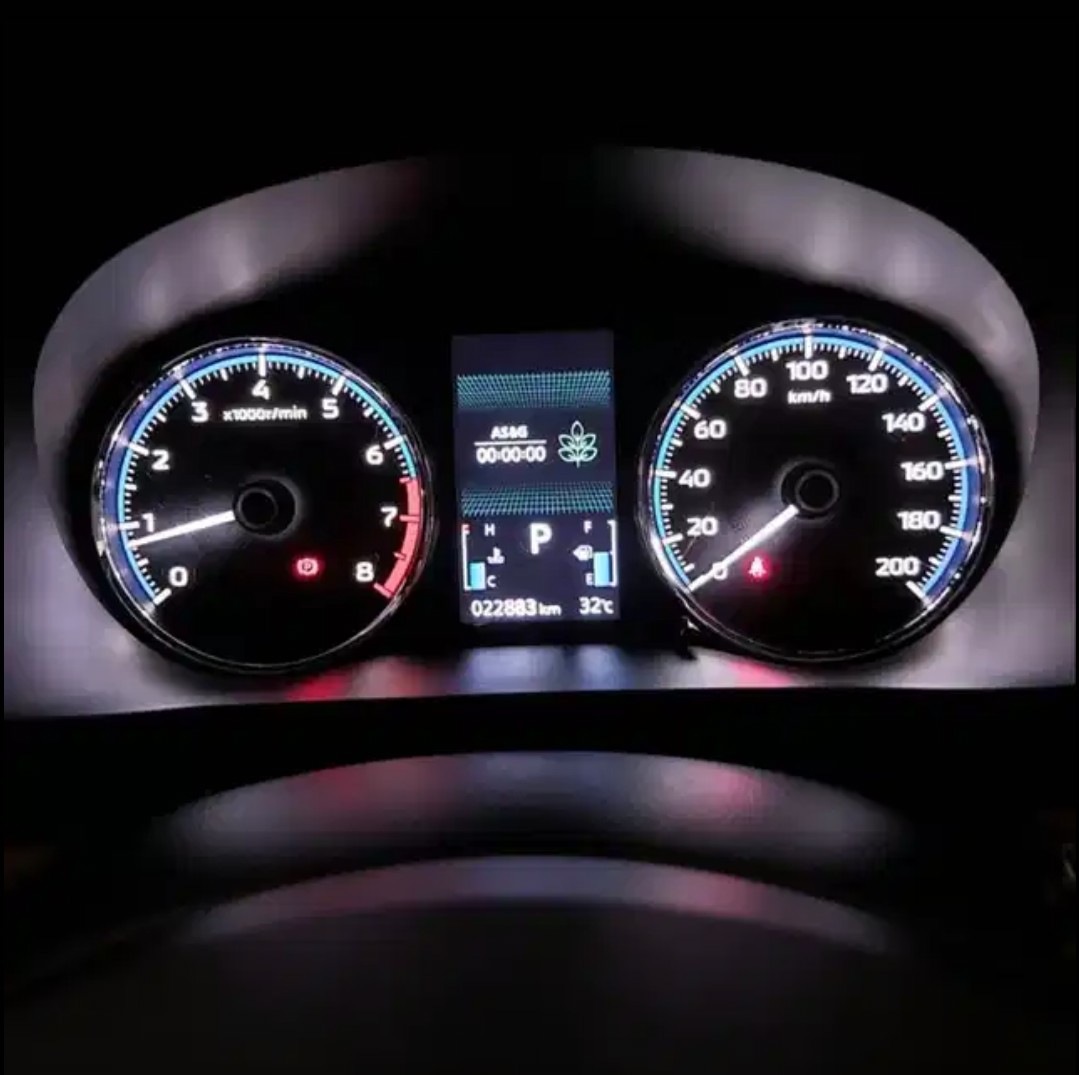 2022 Mitsubishi Xpander Ultimate CVT 2022 Mitsubishi Xpander Ultimate CVT