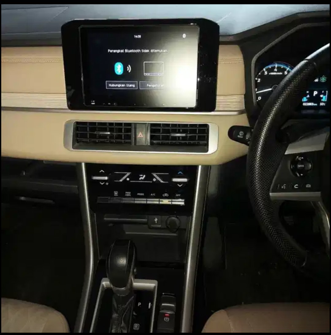 2022 Mitsubishi Xpander Ultimate CVT 2022 Mitsubishi Xpander Ultimate CVT