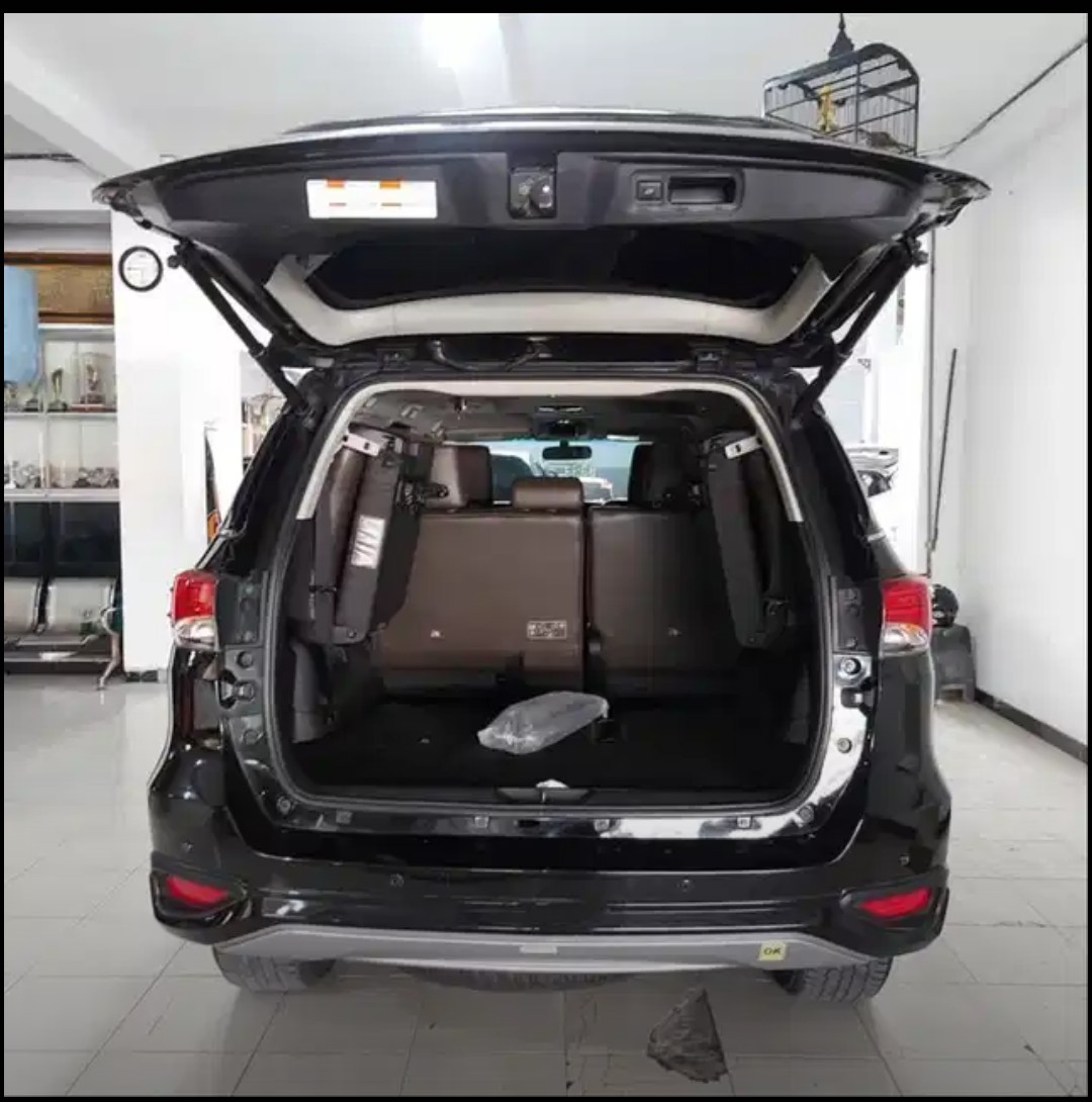 2018 Toyota Fortuner  VRZ 2.4 AT TRD 2018 Toyota Fortuner  VRZ 2.4 AT TRD