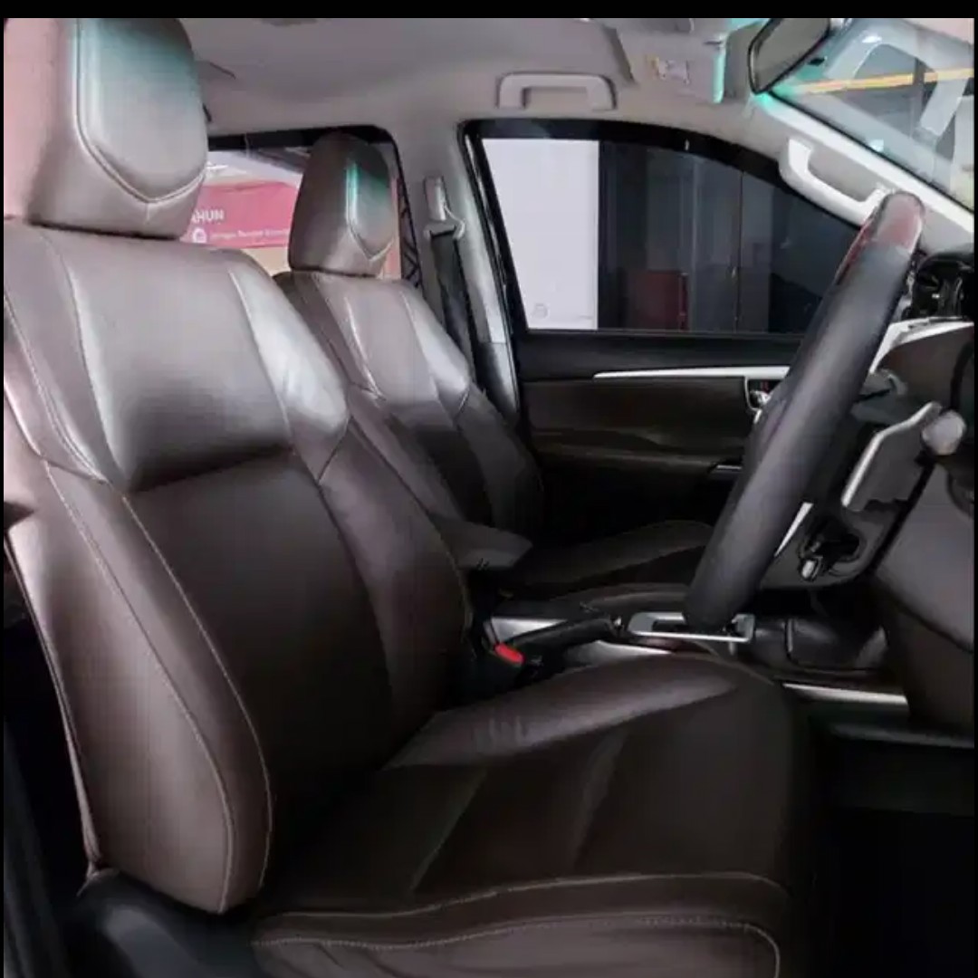 2018 Toyota Fortuner  VRZ 2.4 AT TRD 2018 Toyota Fortuner  VRZ 2.4 AT TRD