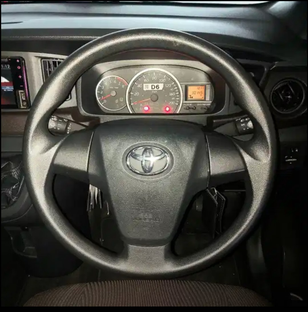 2023 Toyota Calya E MT 2023 Toyota Calya E MT