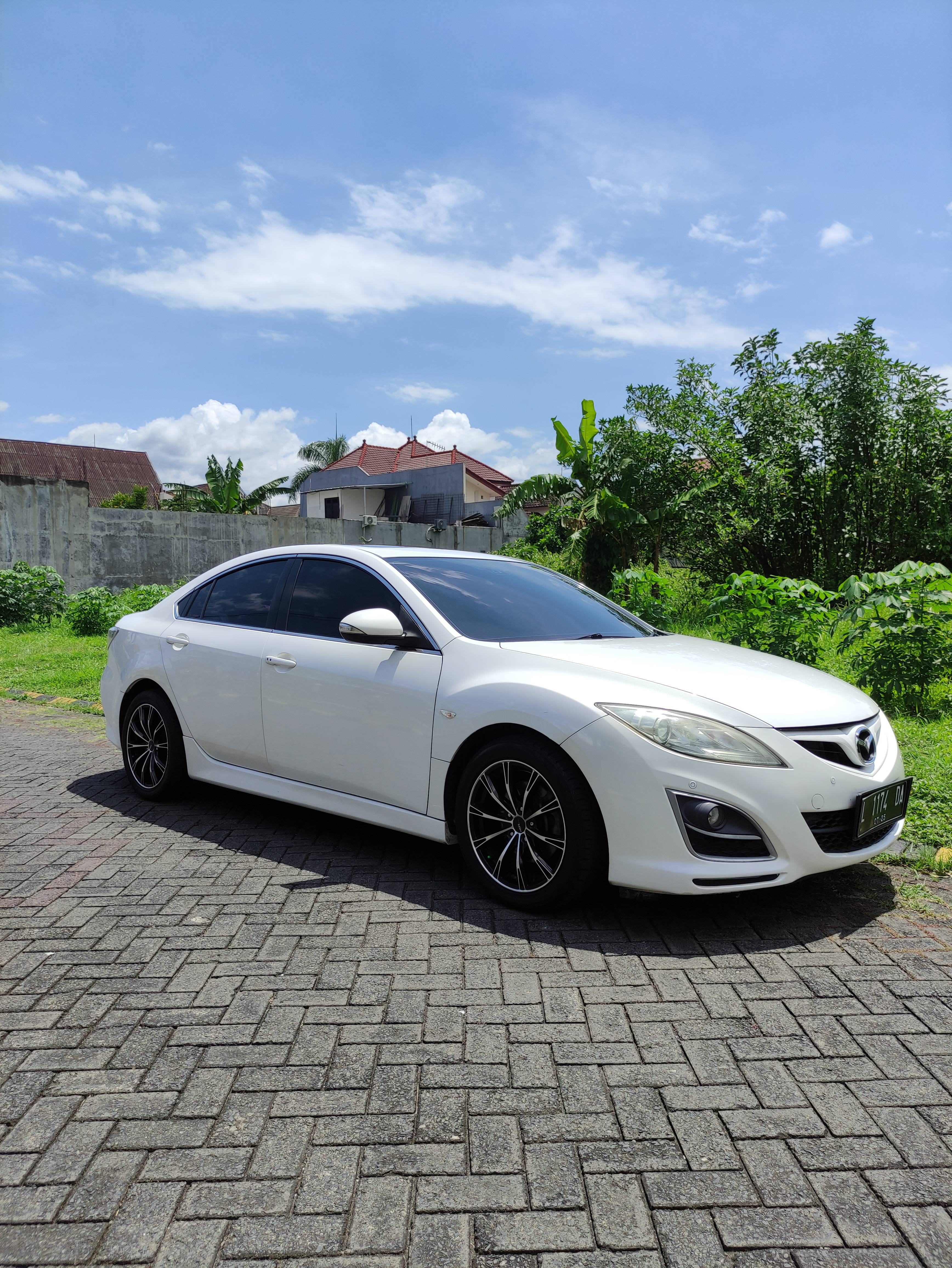 2011 Mazda 6  2.5L Sedan AT 2011 Mazda 6  2.5L Sedan AT