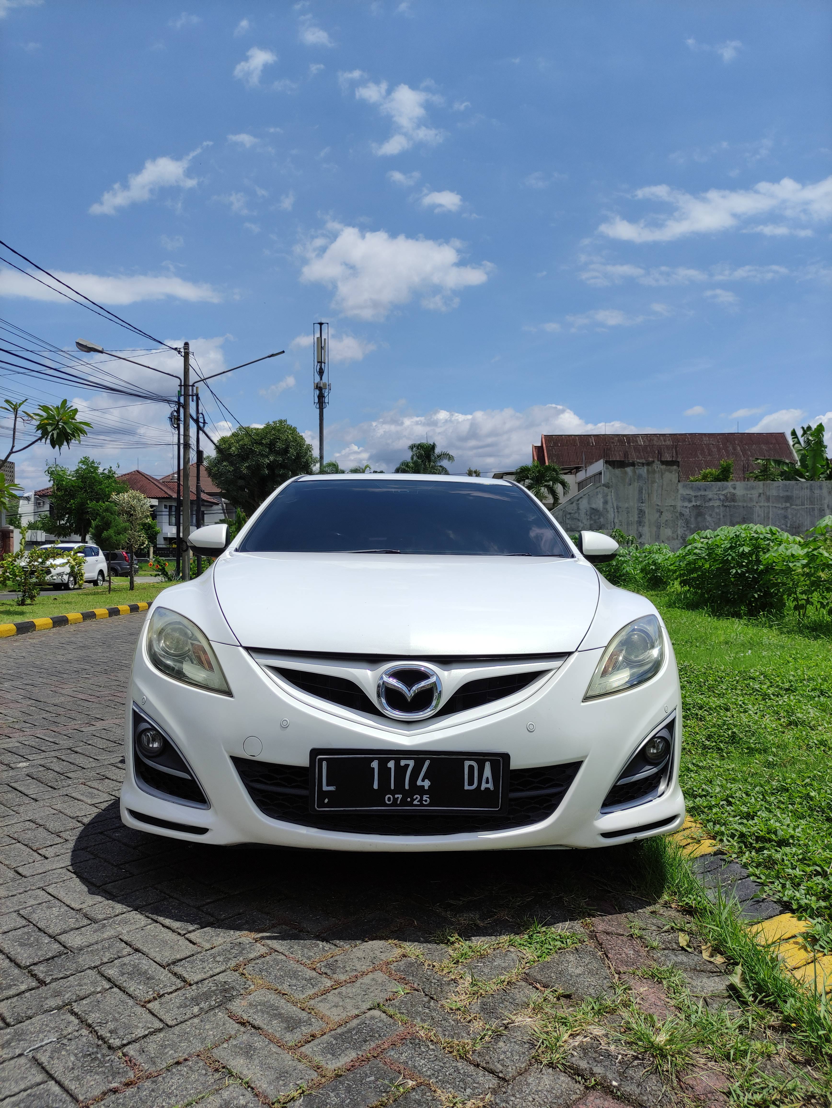 Second Hand 2011 Mazda 6  2.5L Sedan AT Second Hand 2011 Mazda 6  2.5L Sedan AT