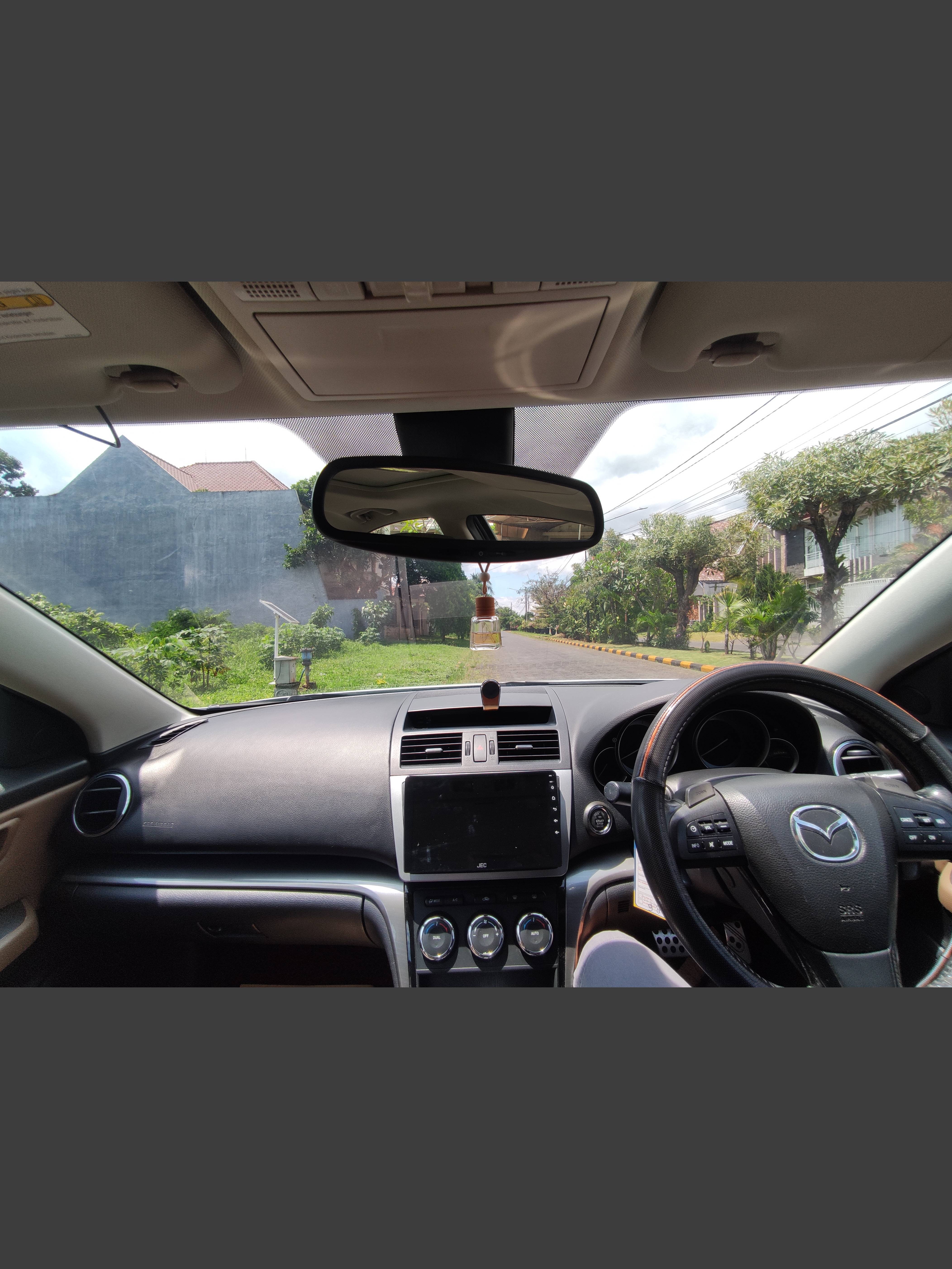 2011 Mazda 6  2.5L Sedan AT 2011 Mazda 6  2.5L Sedan AT