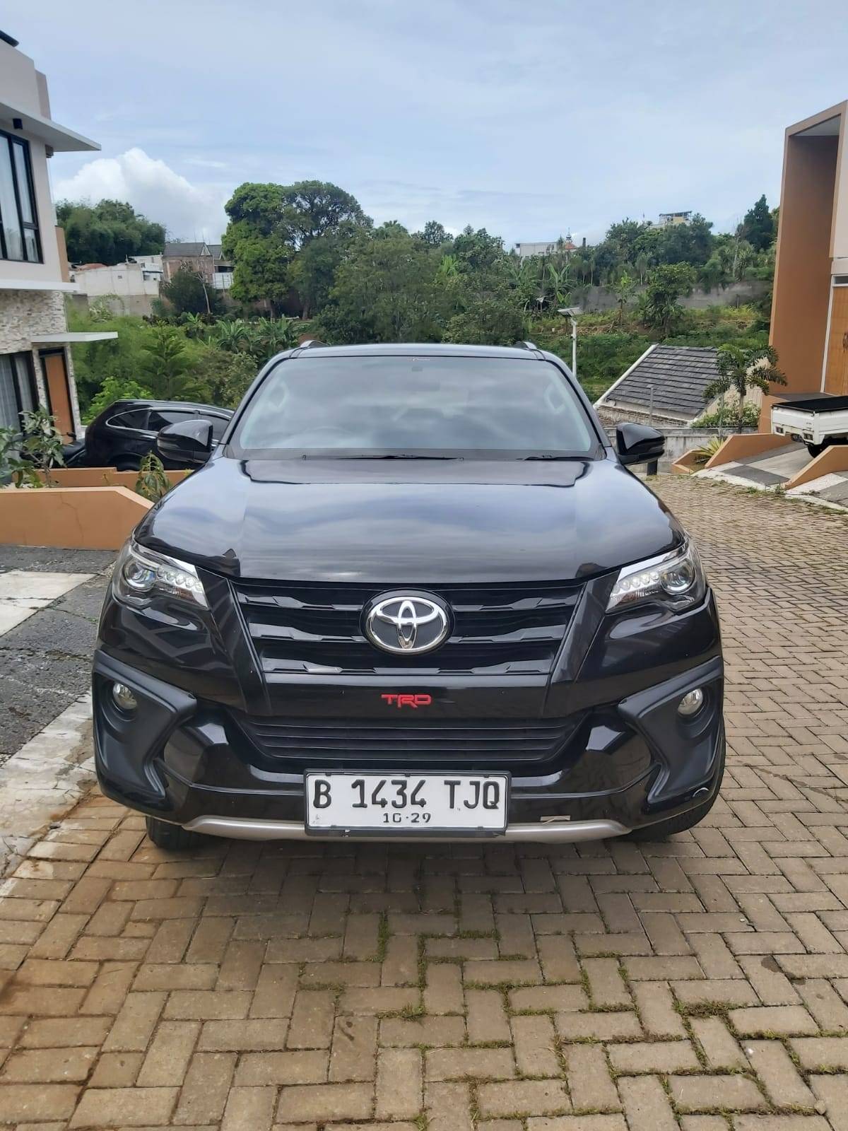 2018 Toyota Fortuner VRZ Trd Sportivo AT Bekas 2018 Toyota Fortuner VRZ Trd Sportivo AT Bekas