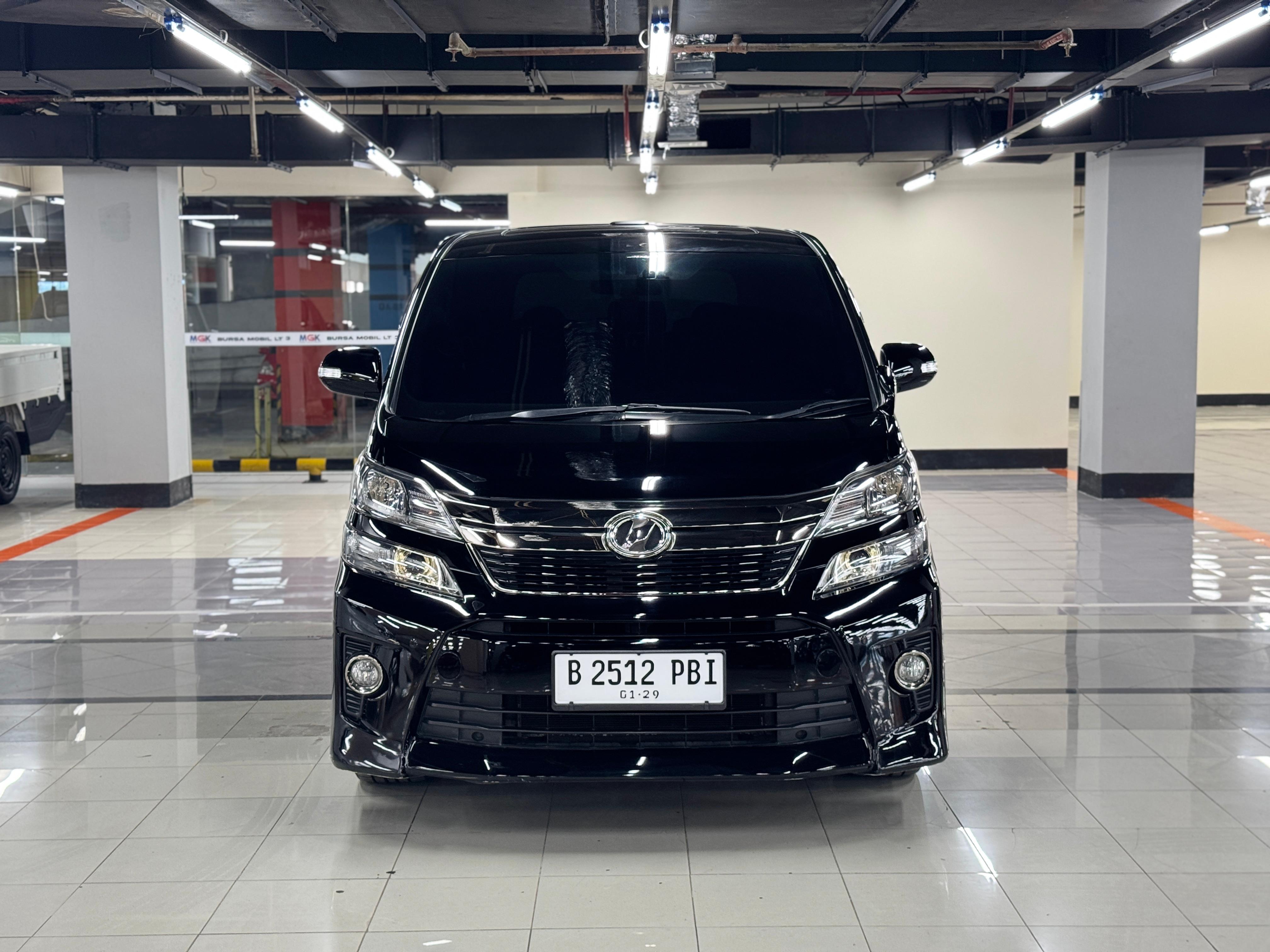 2011 Toyota Vellfire  2.4 Z AT GOLD EDITION Bekas 2011 Toyota Vellfire  2.4 Z AT GOLD EDITION Bekas