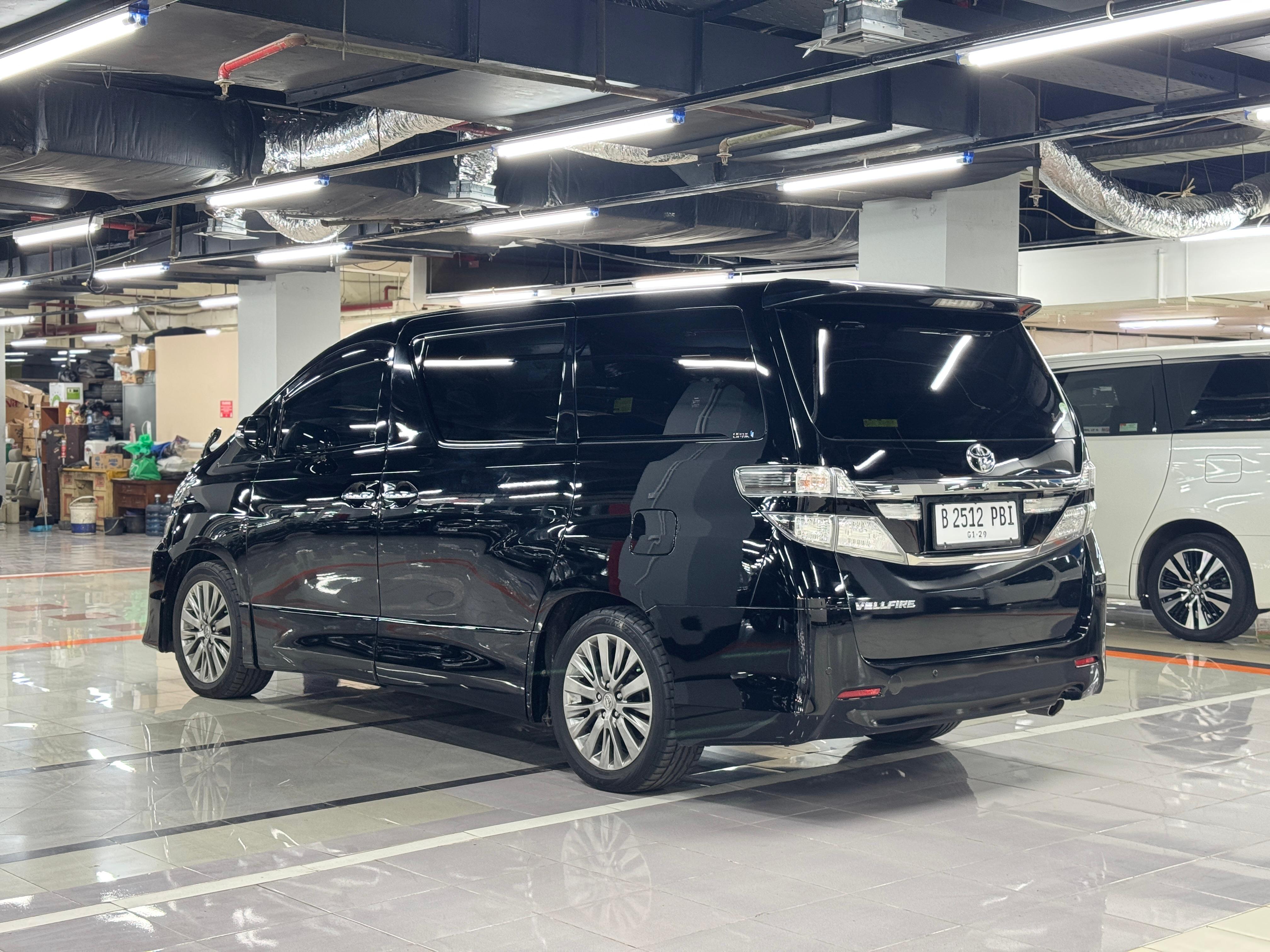 2011 Toyota Vellfire 2011 Toyota Vellfire