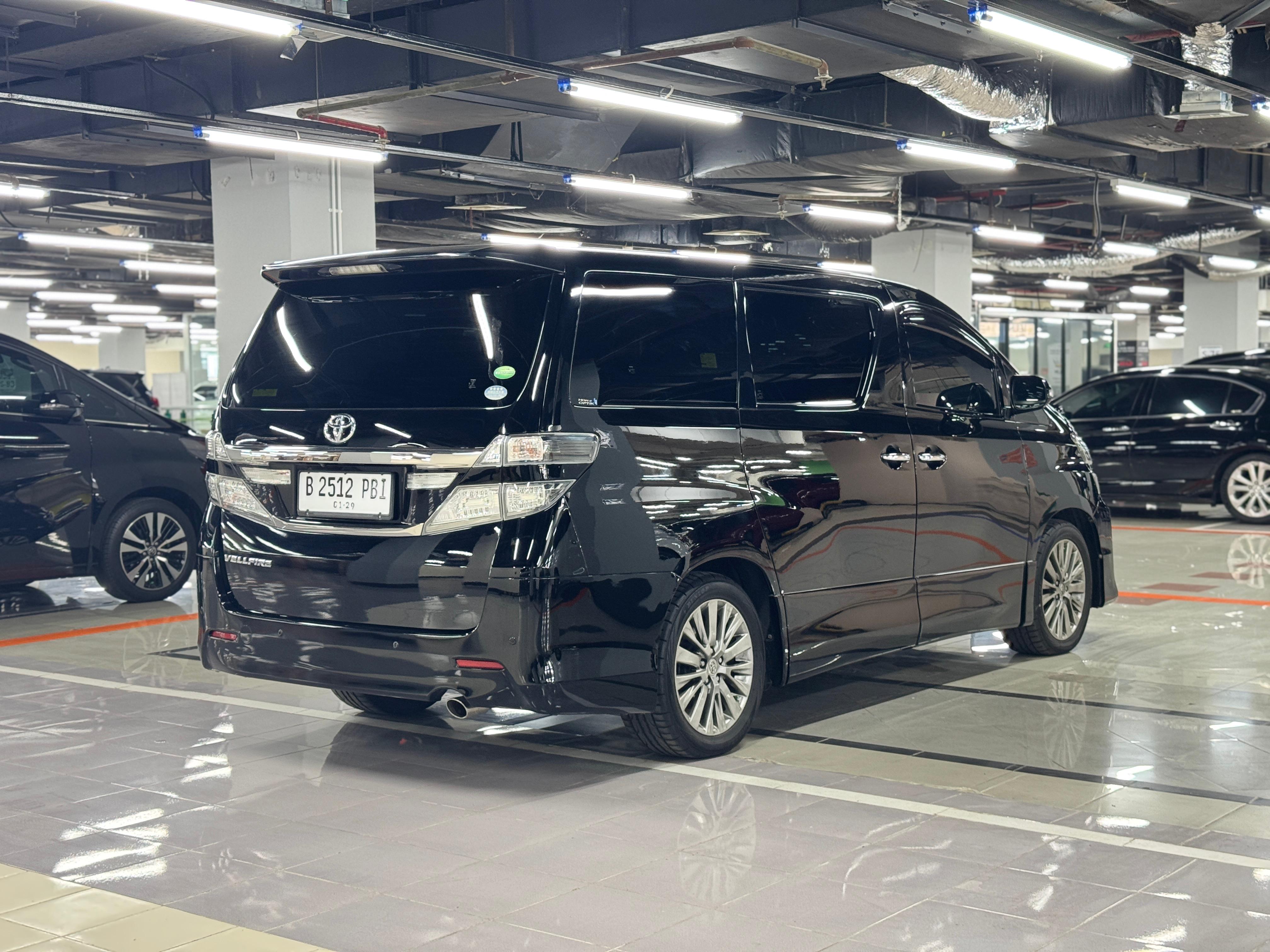 2011 Toyota Vellfire 2011 Toyota Vellfire