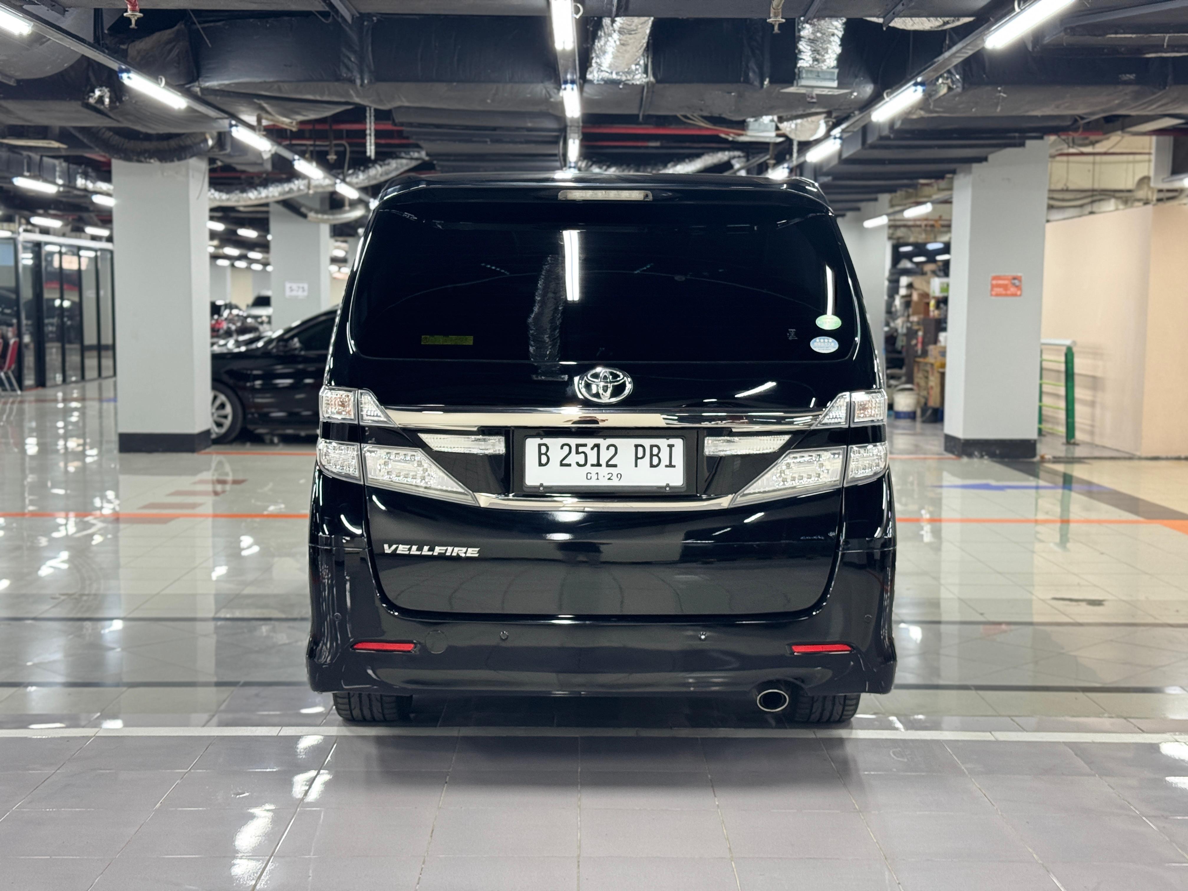 2011 Toyota Vellfire 2011 Toyota Vellfire