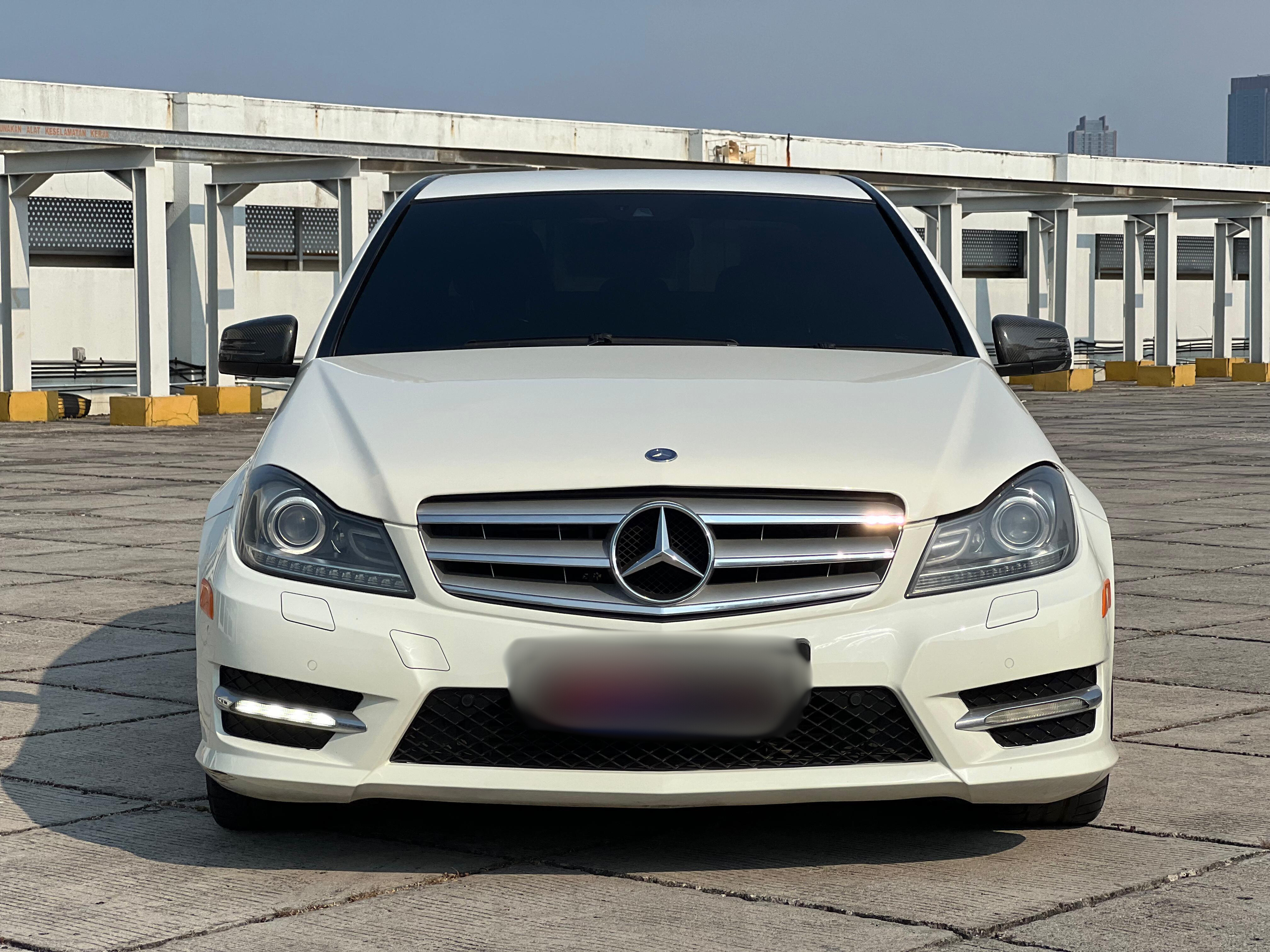 Second Hand 2012 Mercedes Benz C-Class Sedan Second Hand 2012 Mercedes Benz C-Class Sedan