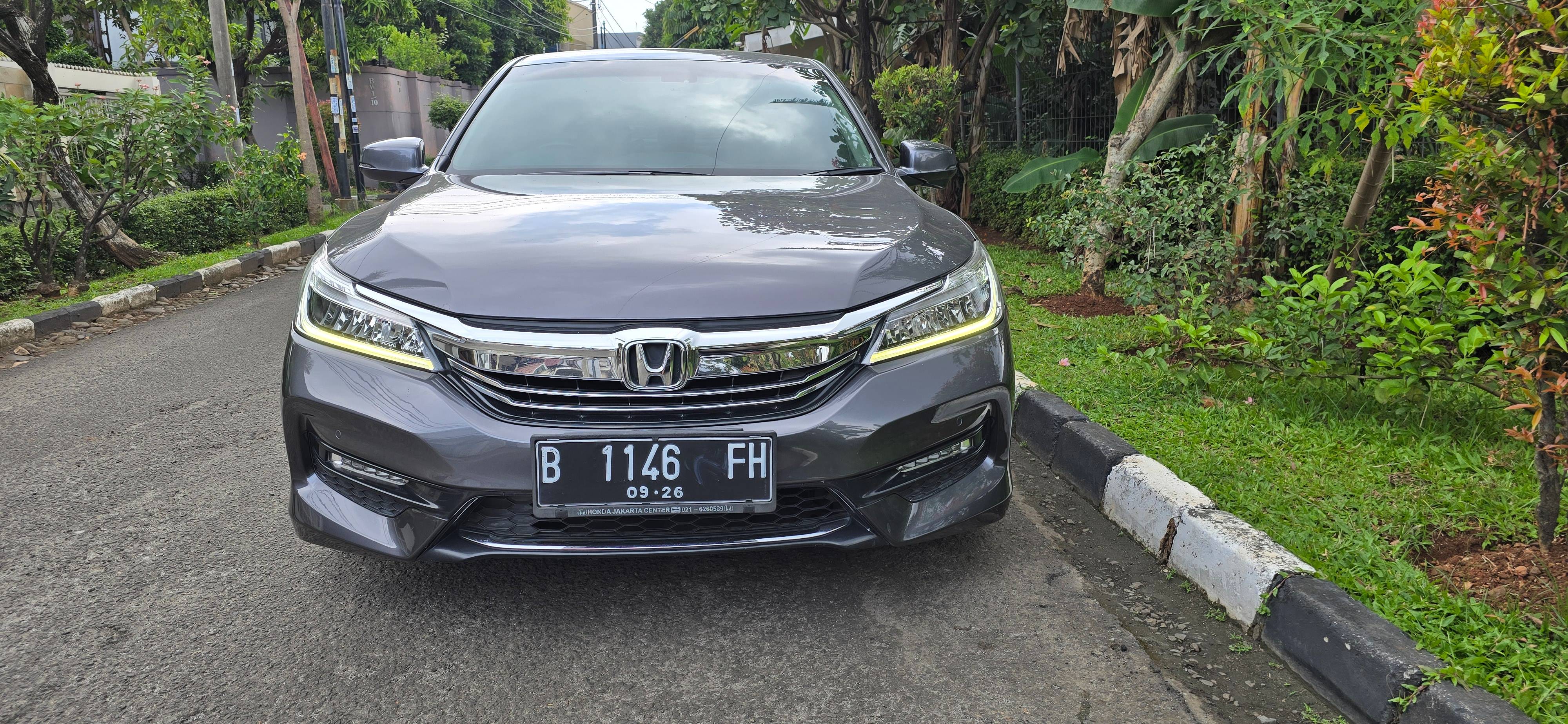 Second Hand 2016 Honda Accord VTI-L 2.4L AT Second Hand 2016 Honda Accord VTI-L 2.4L AT