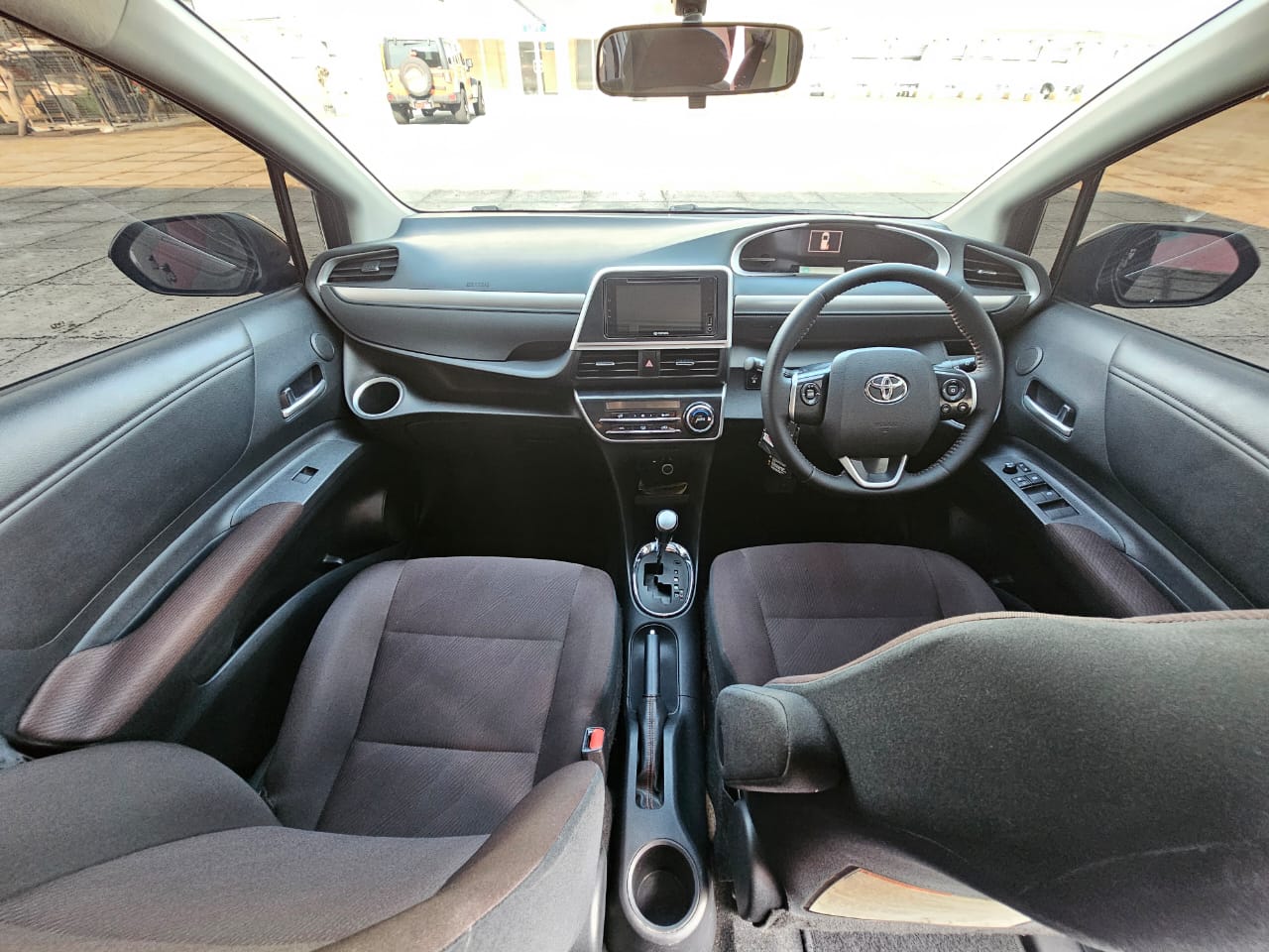 2021 Toyota Sienta 2021 Toyota Sienta