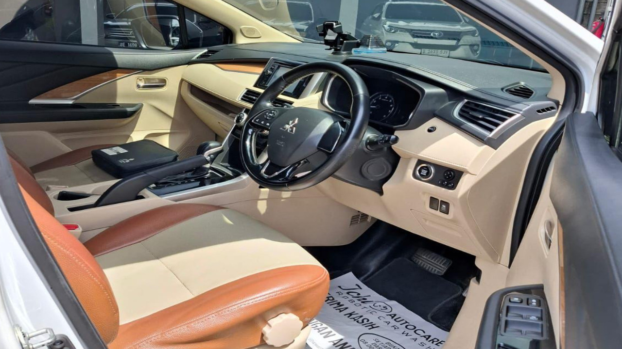 2018 Mitsubishi Xpander Ultimate CVT 2018 Mitsubishi Xpander Ultimate CVT