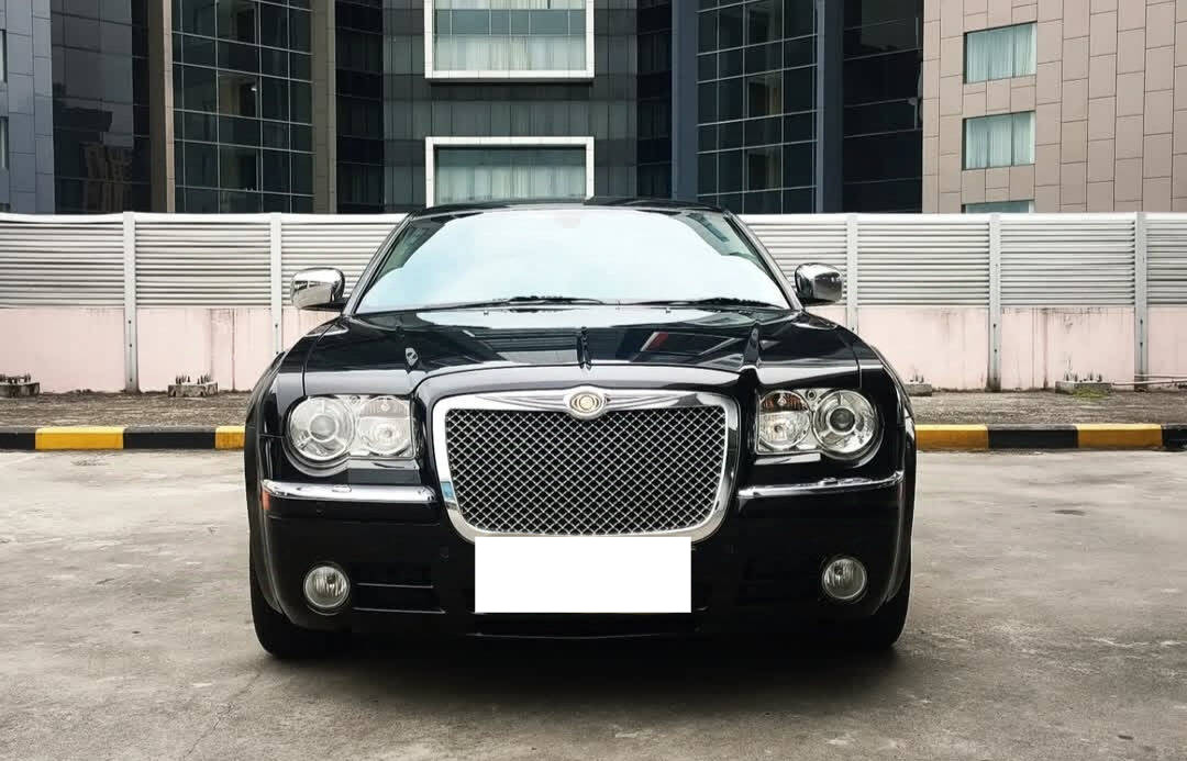 2010 Chrysler 300 Bekas 2010 Chrysler 300 Bekas