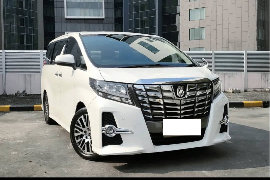 Second Hand 2015 Toyota Alphard Second Hand 2015 Toyota Alphard