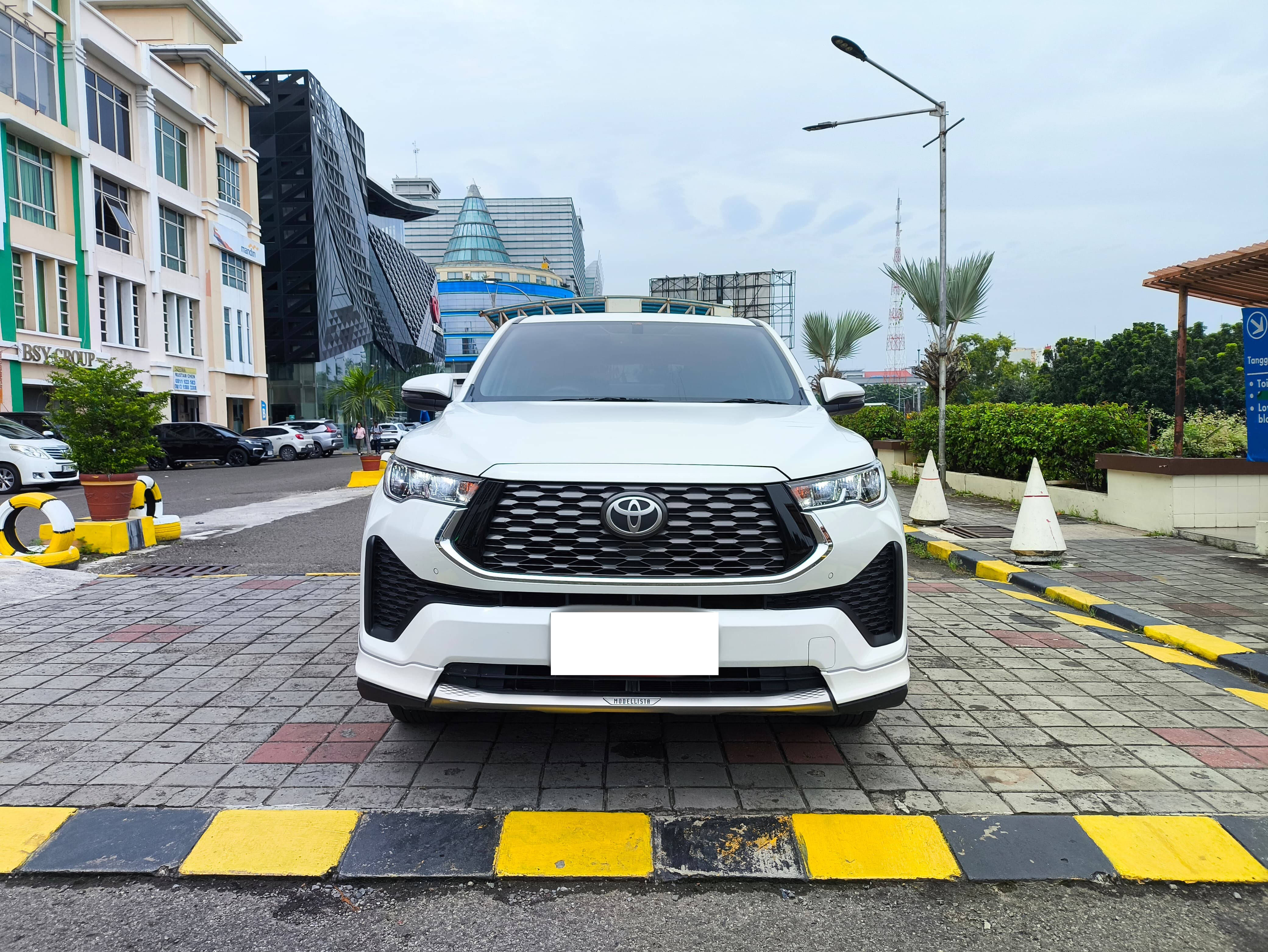 2023 Toyota Kijang Innova Zenix Hybrid EV 2.0L V HV CVT Modellista