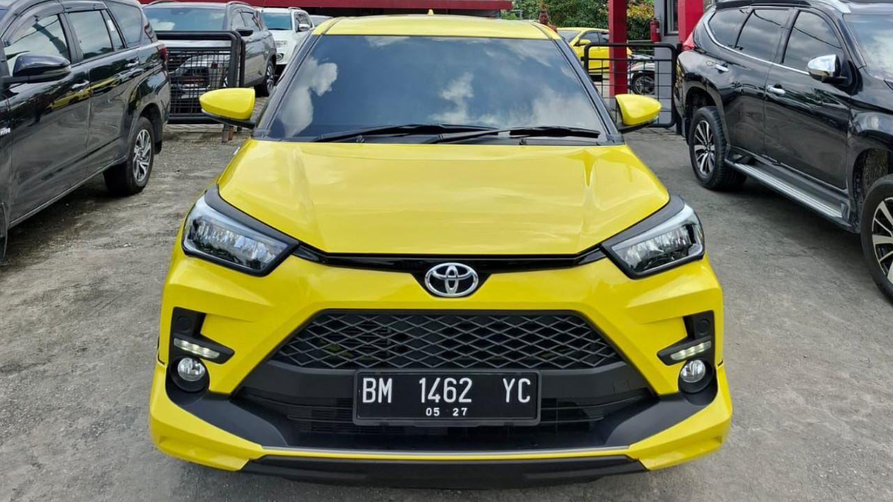 Second Hand 2022 Toyota Raize 1.0T GR CVT ONE TONE Second Hand 2022 Toyota Raize 1.0T GR CVT ONE TONE