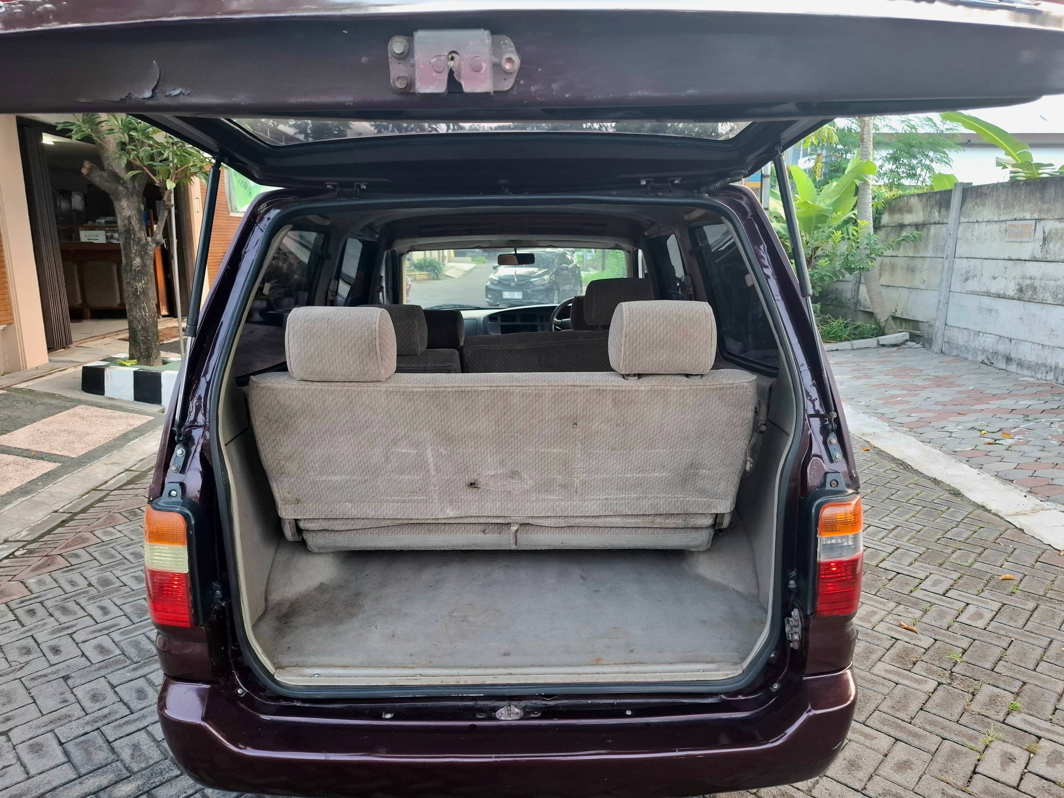 2003 Toyota Kijang  1.8L LGX 2003 Toyota Kijang  1.8L LGX