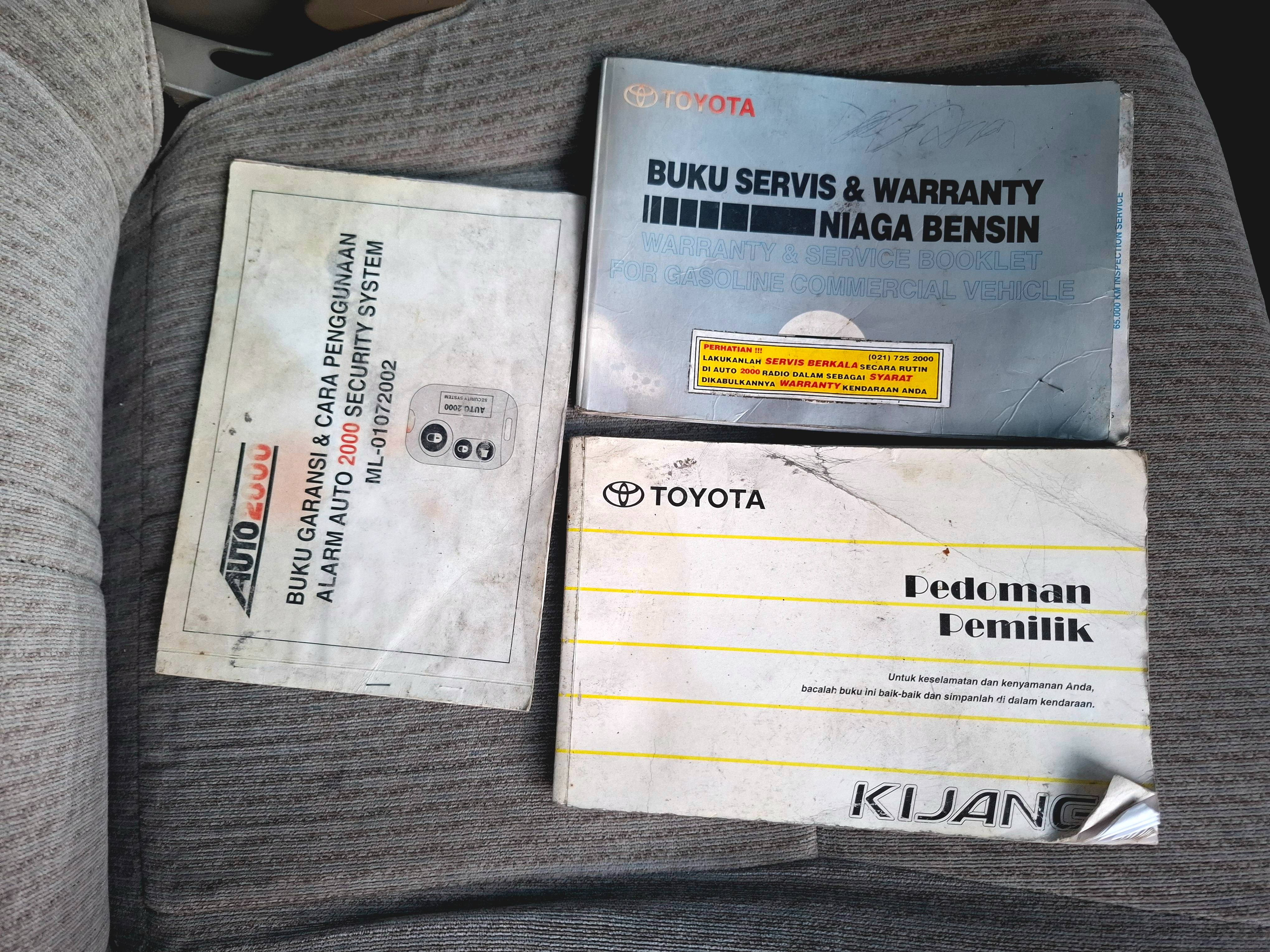 2003 Toyota Kijang  1.8L LGX 2003 Toyota Kijang  1.8L LGX