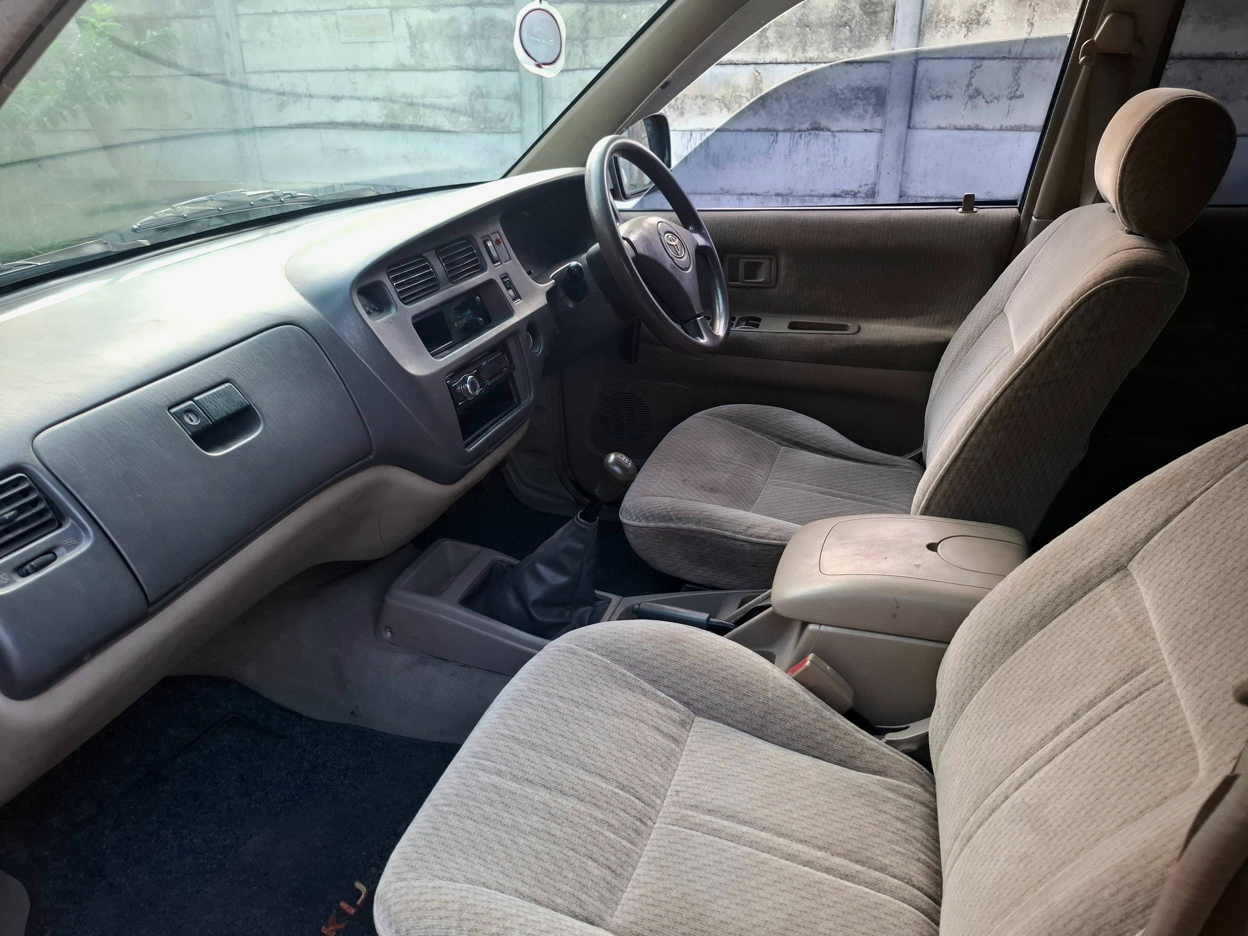 2003 Toyota Kijang  1.8L LGX 2003 Toyota Kijang  1.8L LGX