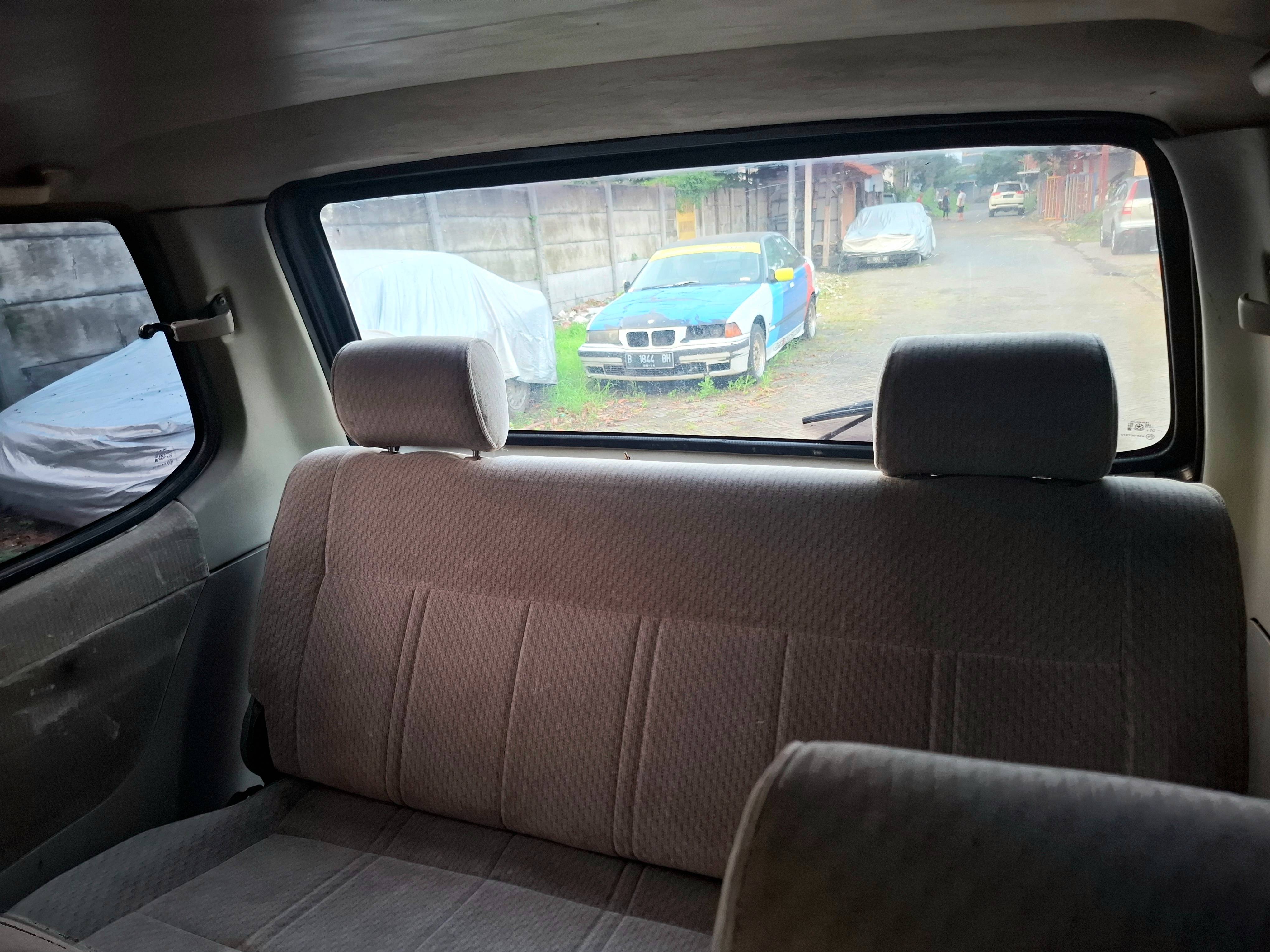 2003 Toyota Kijang  1.8L LGX 2003 Toyota Kijang  1.8L LGX