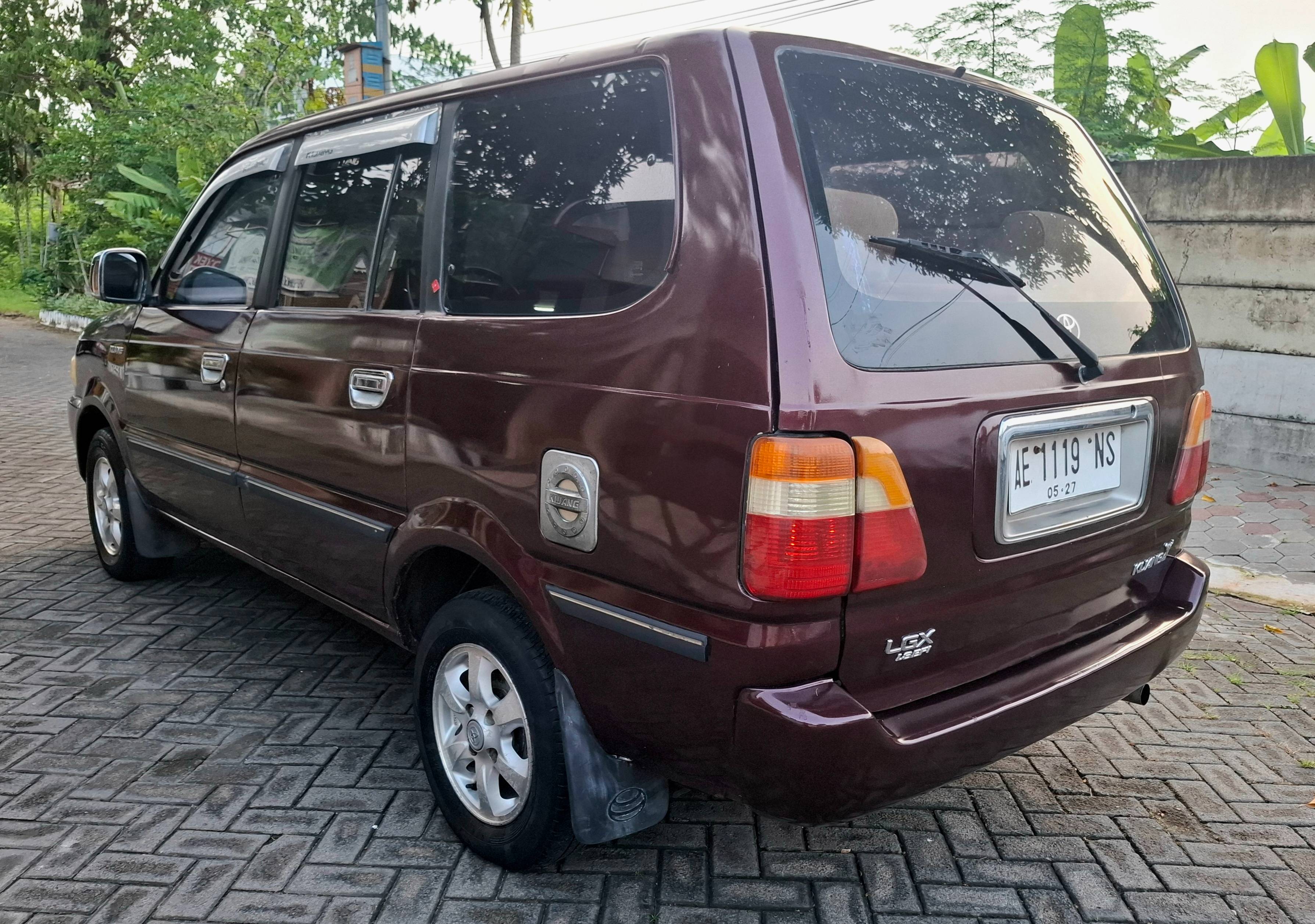 2003 Toyota Kijang  1.8L LGX 2003 Toyota Kijang  1.8L LGX