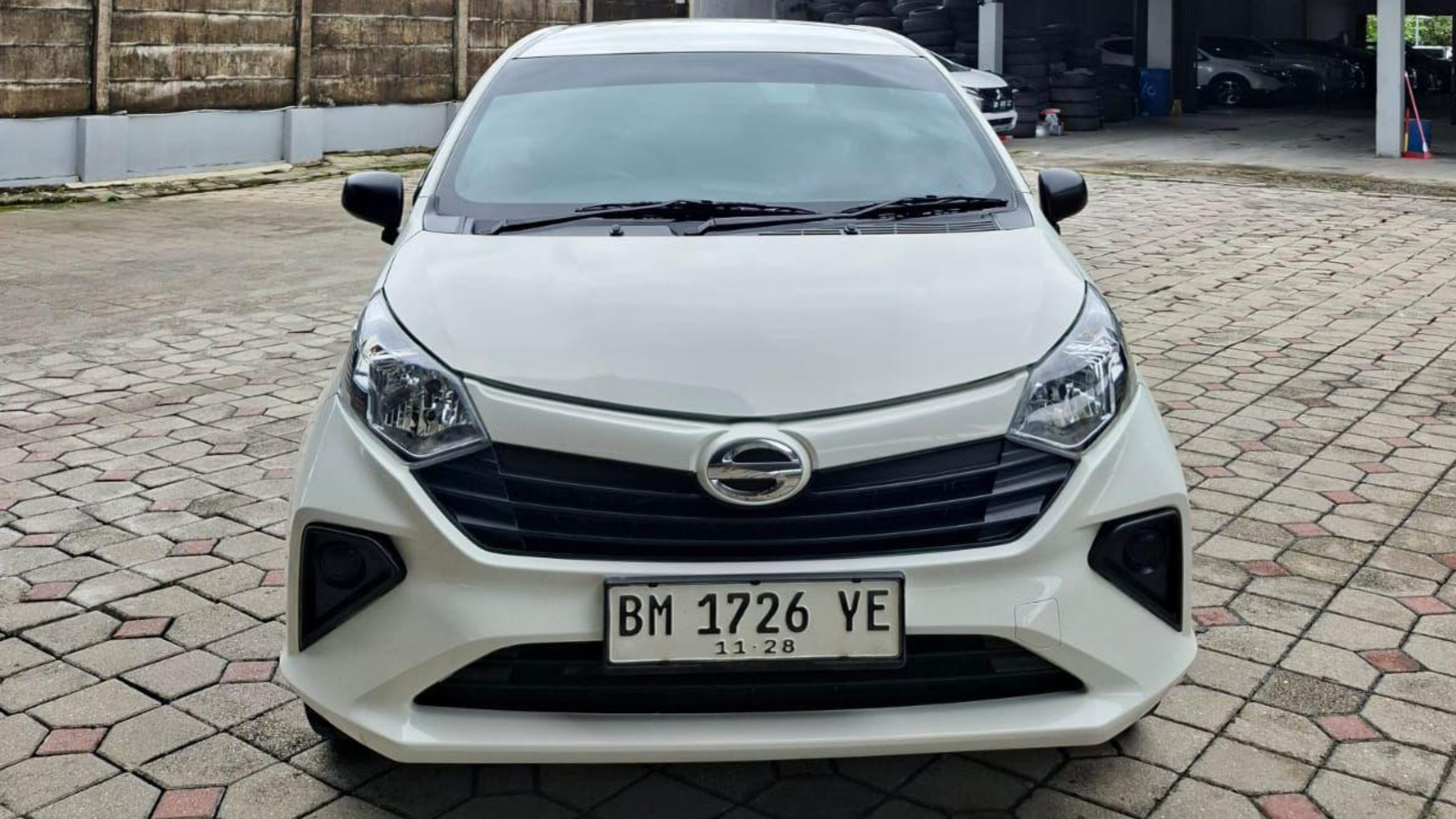 Second Hand 2023 Daihatsu Sigra 1.0 D MT Second Hand 2023 Daihatsu Sigra 1.0 D MT