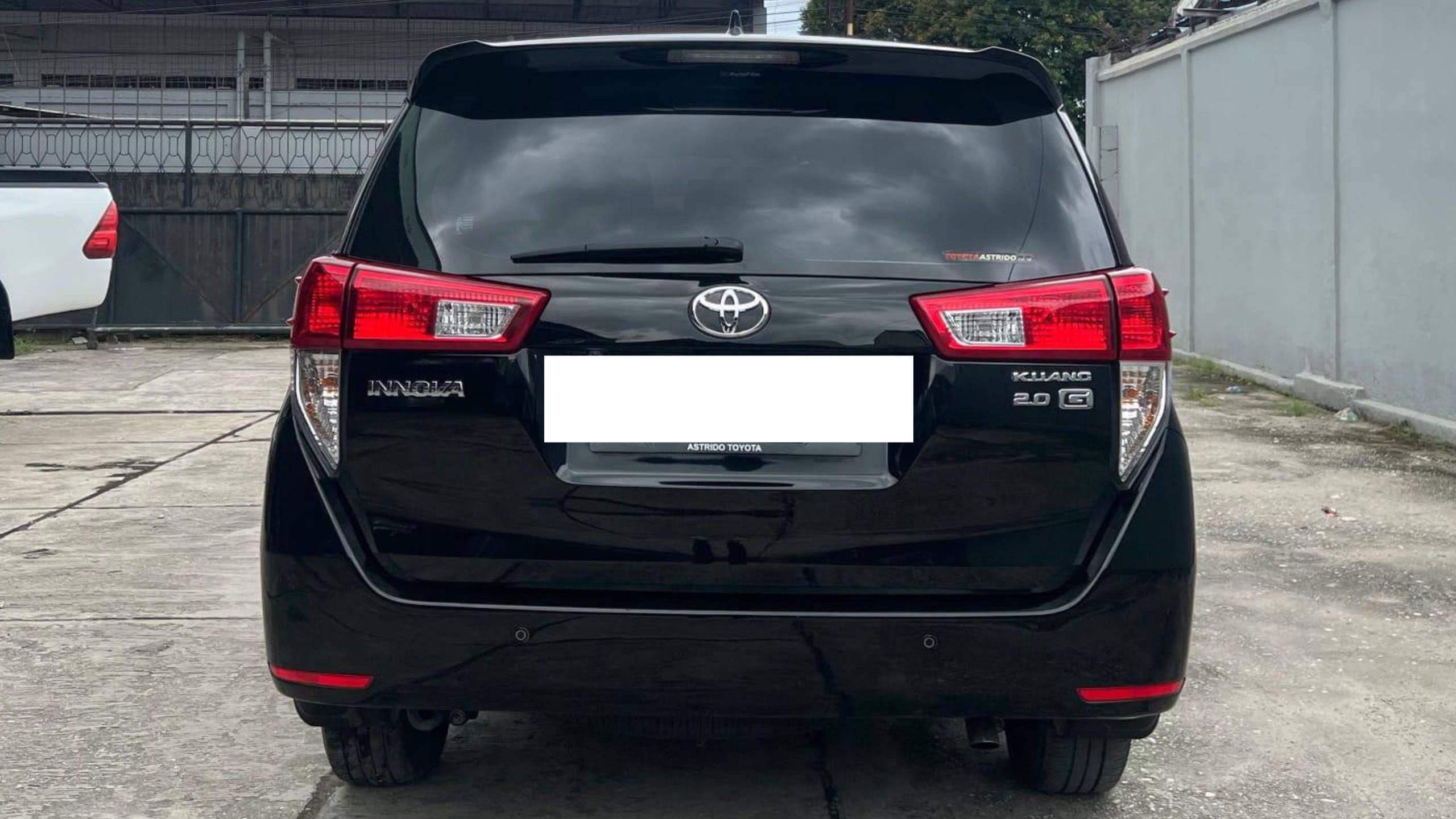 2020 Toyota Innova REBORN BENSIN G 2.0 MT 2020 Toyota Innova REBORN BENSIN G 2.0 MT