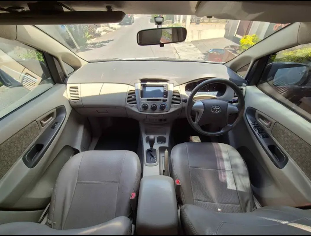 2012 Toyota Kijang Innova 2.0 G AT 2012 Toyota Kijang Innova 2.0 G AT