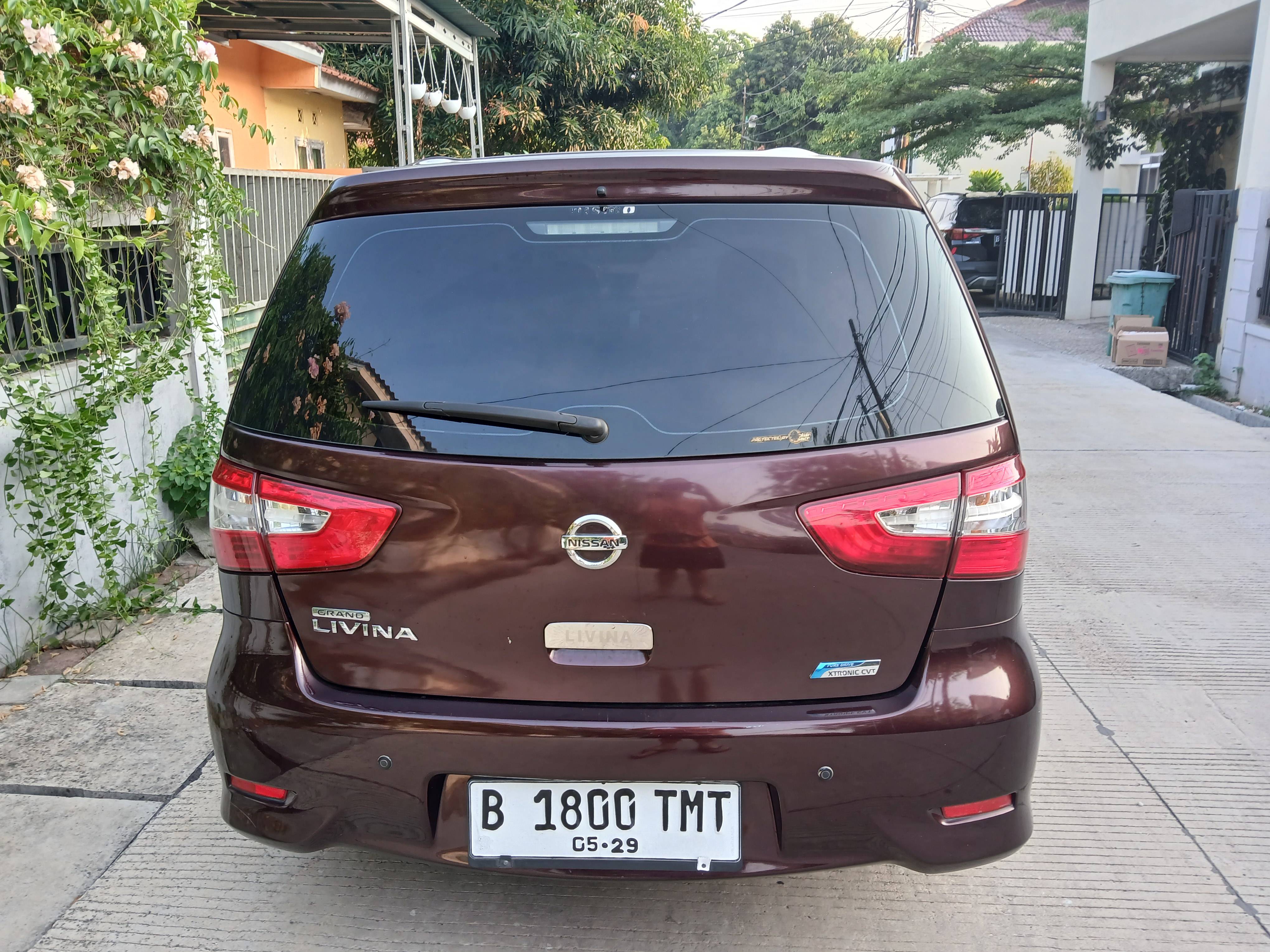 2015 Nissan Grand Livina 1.5 Ultimate AT 2015 Nissan Grand Livina 1.5 Ultimate AT