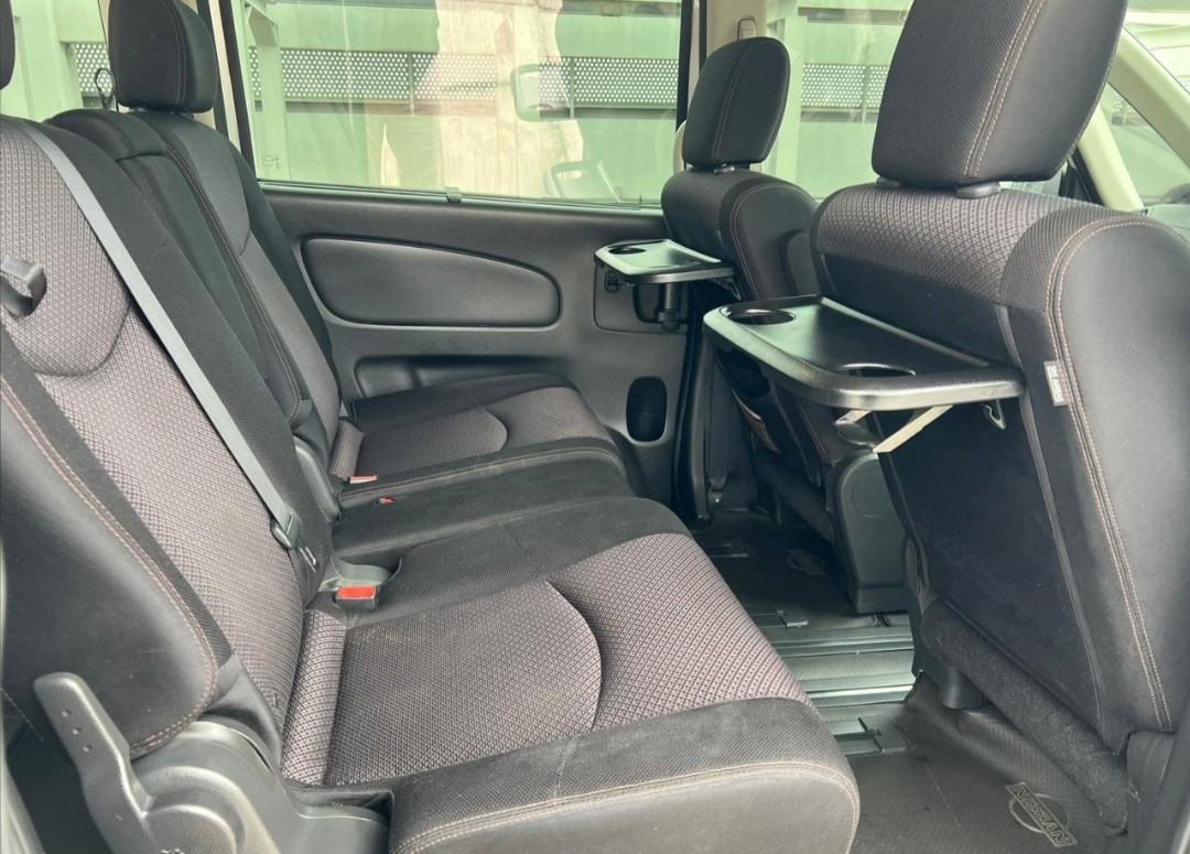 2014 Nissan Serena 2014 Nissan Serena