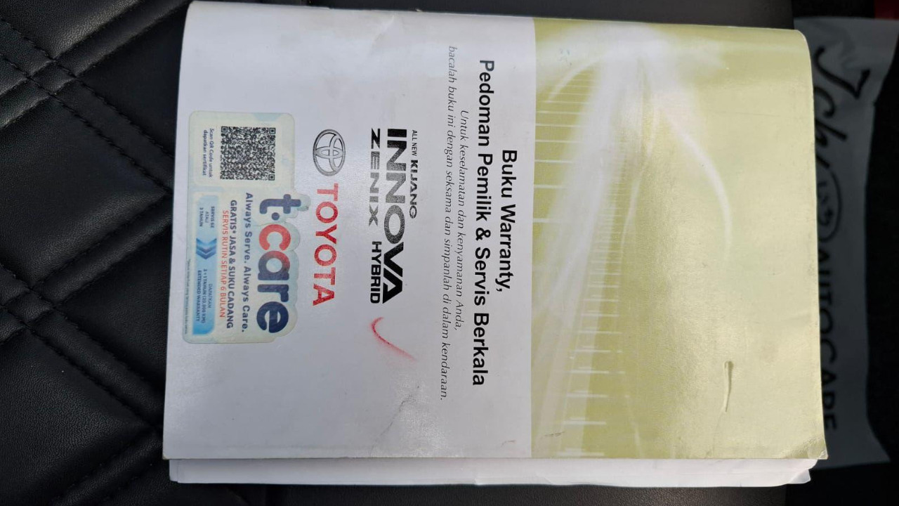 2022 Toyota Kijang Innova Zenix Hybrid EV 2022 Toyota Kijang Innova Zenix Hybrid EV