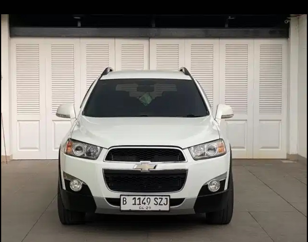 Second Hand 2012 Chevrolet Captiva  BENSIN 2.4 L A/T Second Hand 2012 Chevrolet Captiva  BENSIN 2.4 L A/T