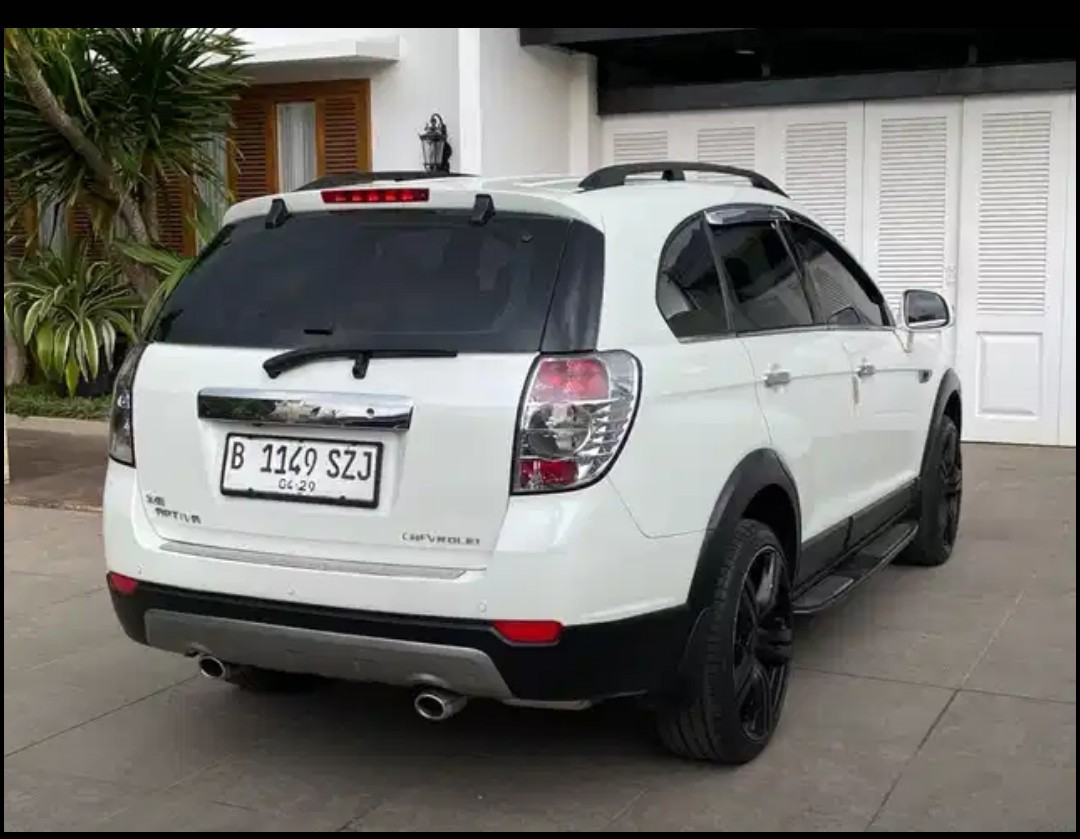 2012 Chevrolet Captiva  BENSIN 2.4 L A/T 2012 Chevrolet Captiva  BENSIN 2.4 L A/T