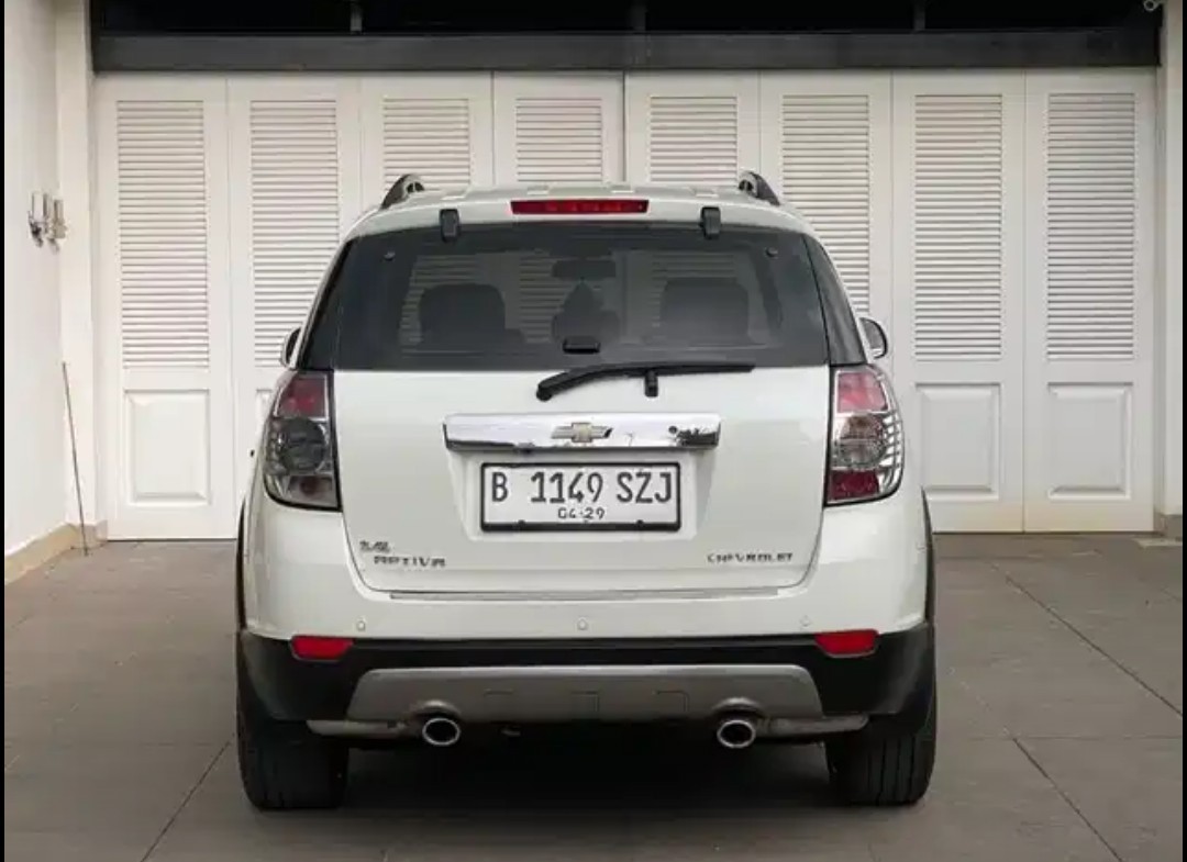 2012 Chevrolet Captiva  BENSIN 2.4 L A/T 2012 Chevrolet Captiva  BENSIN 2.4 L A/T