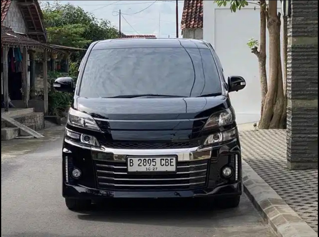 2013 Toyota Vellfire 2.4L ZG AT Bekas 2013 Toyota Vellfire 2.4L ZG AT Bekas