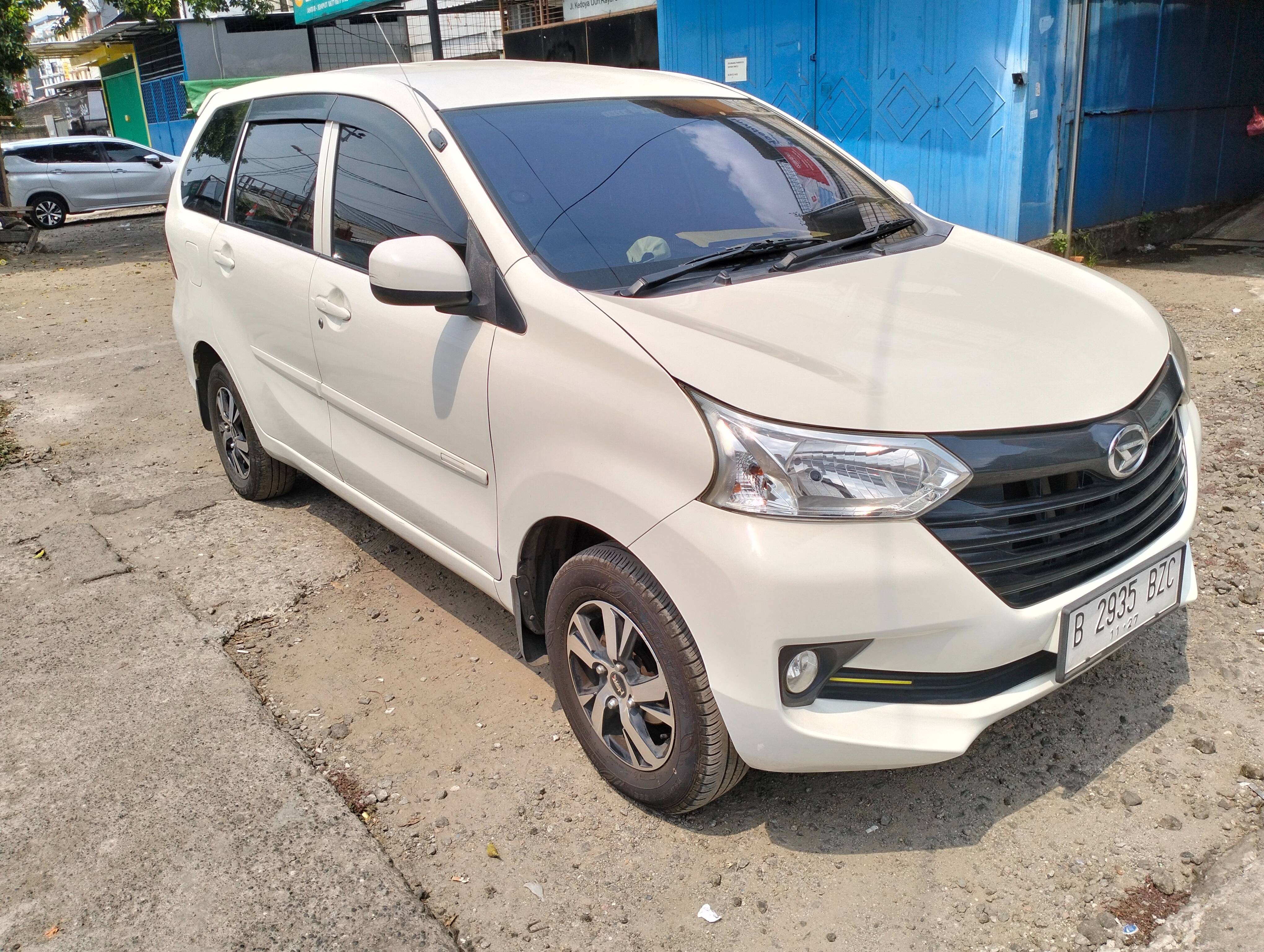 2017 Daihatsu Xenia  1.3 X AT 2017 Daihatsu Xenia  1.3 X AT