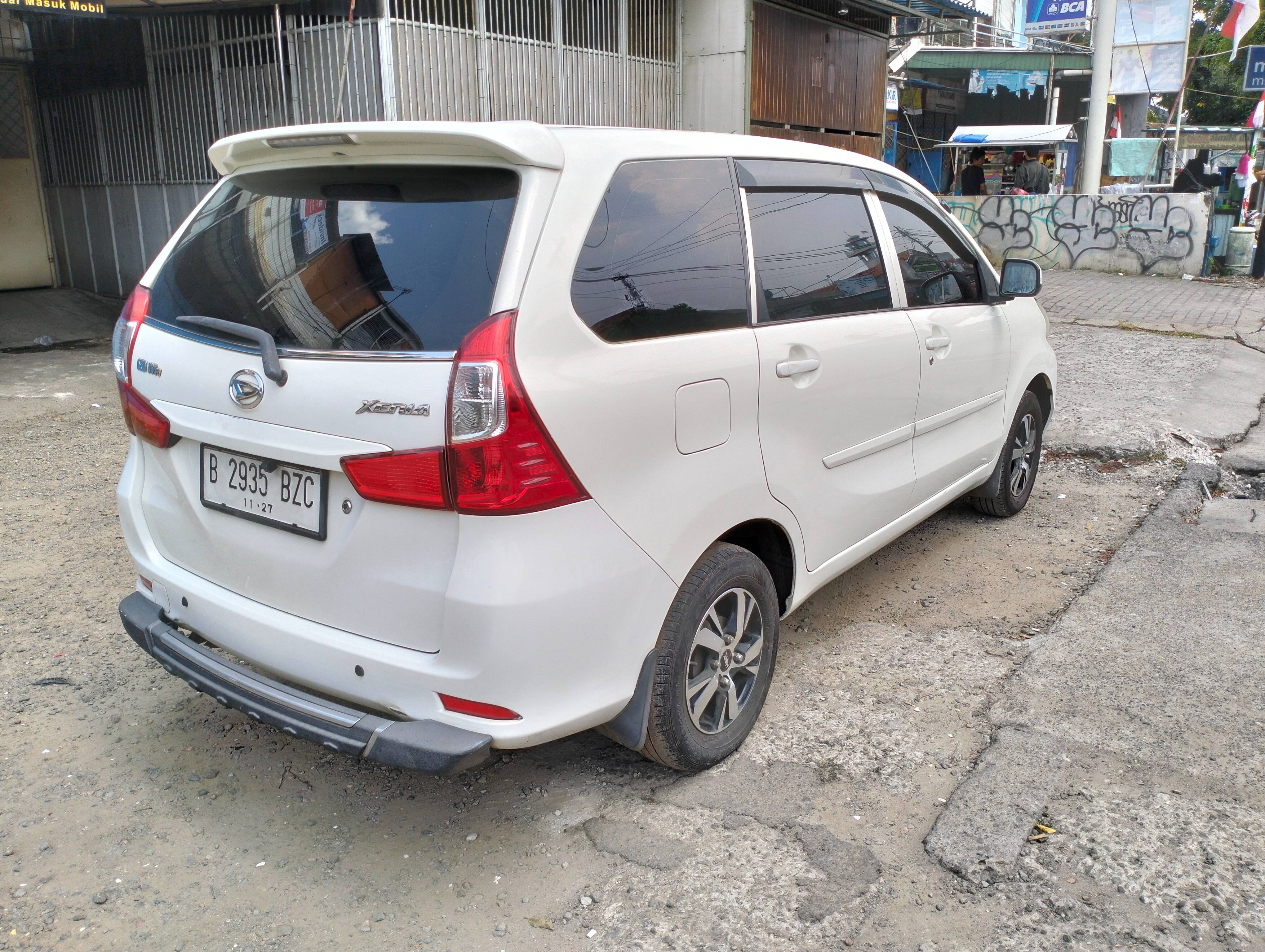 2017 Daihatsu Xenia  1.3 X AT 2017 Daihatsu Xenia  1.3 X AT