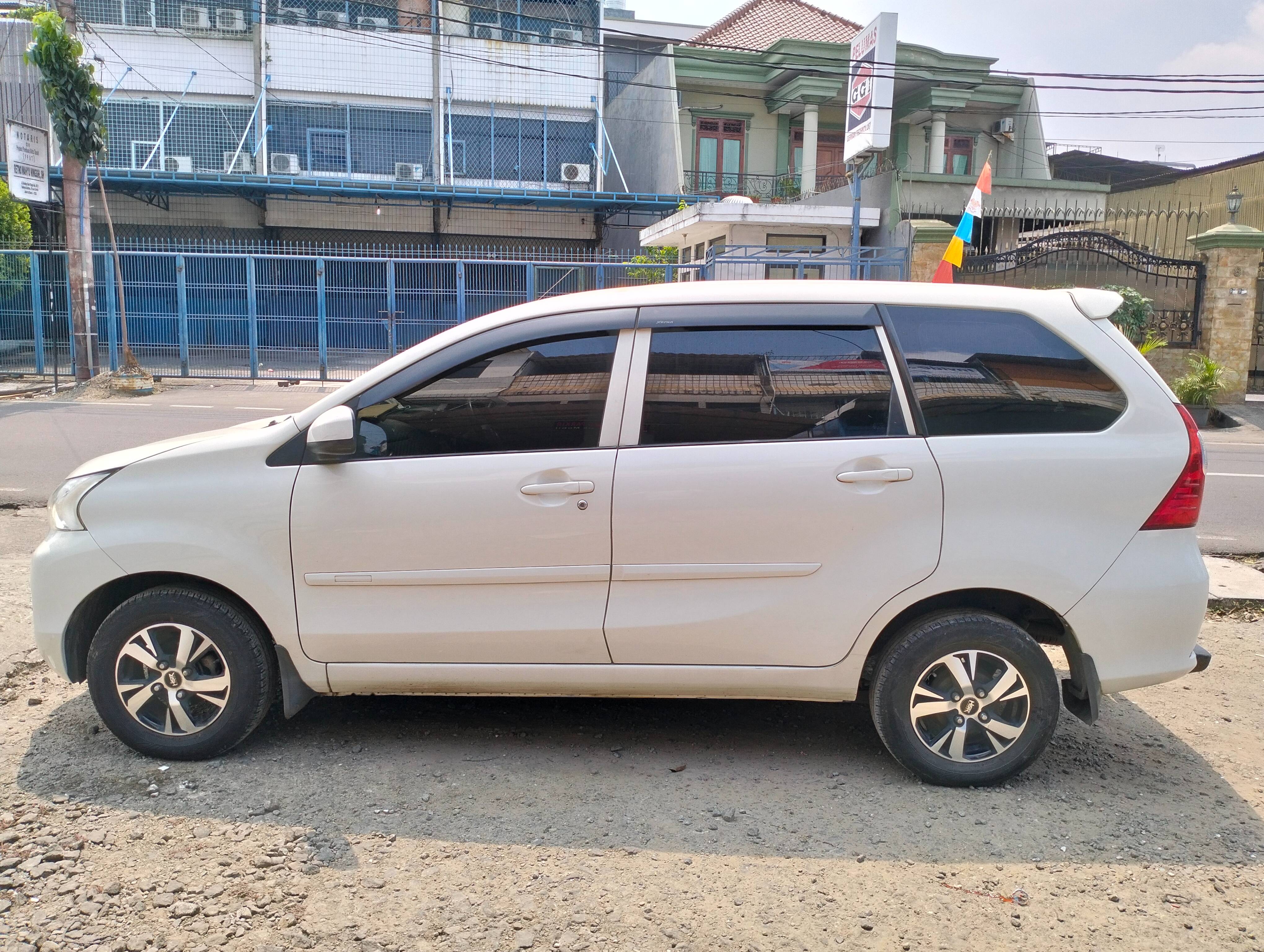 2017 Daihatsu Xenia  1.3 X AT 2017 Daihatsu Xenia  1.3 X AT