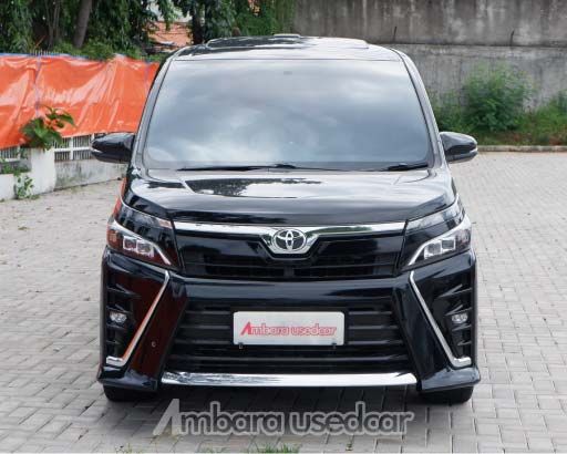 2017 Toyota Voxy