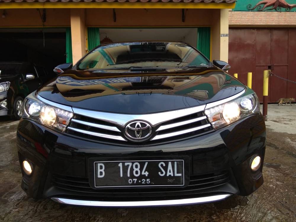 Used 2015 Toyota Corolla Altis V AT V AT