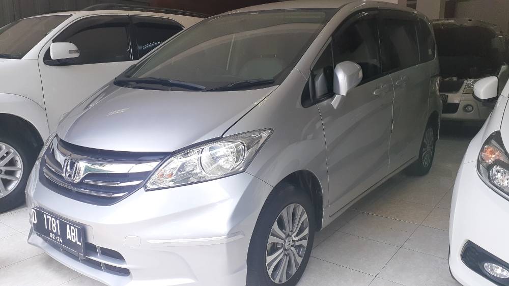 Used Freed For Sale In Bandung September 21 At Low Price