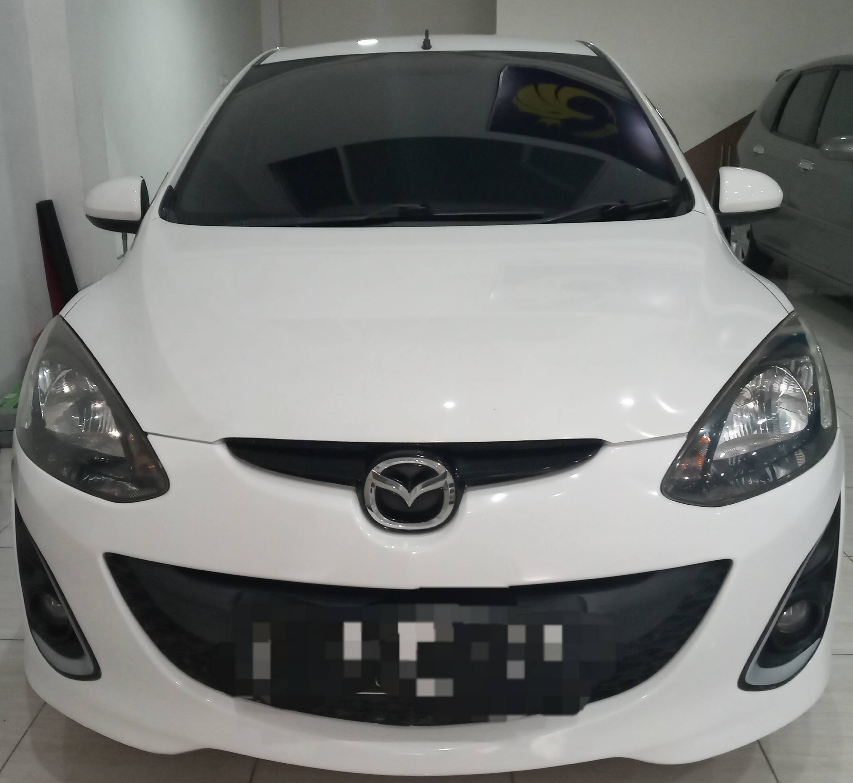 2011 Mazda 2  Hatchback R 1.5L AT Hatchback R 1.5L AT bekas