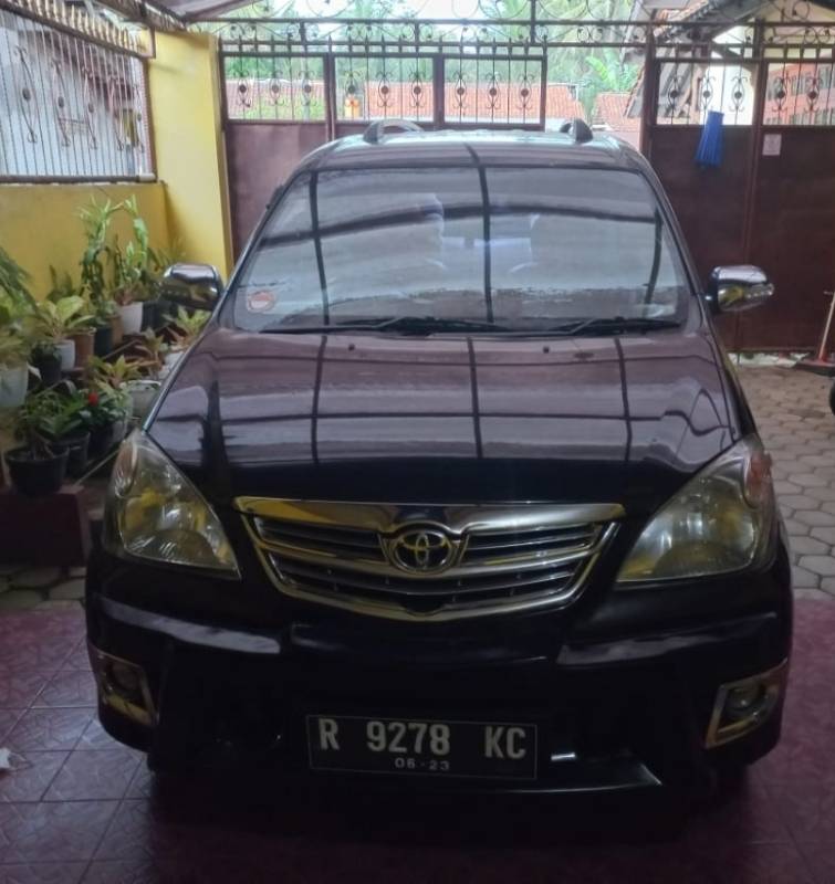 Dapatkan Informasi Harga & Penjual Mobil Bekas Toyota Avanza 2010 517483 | Zigwheels