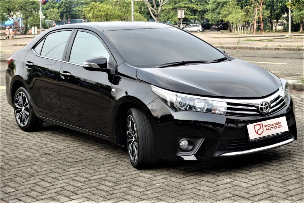 2016 Toyota Corolla Altis  1.8V AT 1.8V AT tua